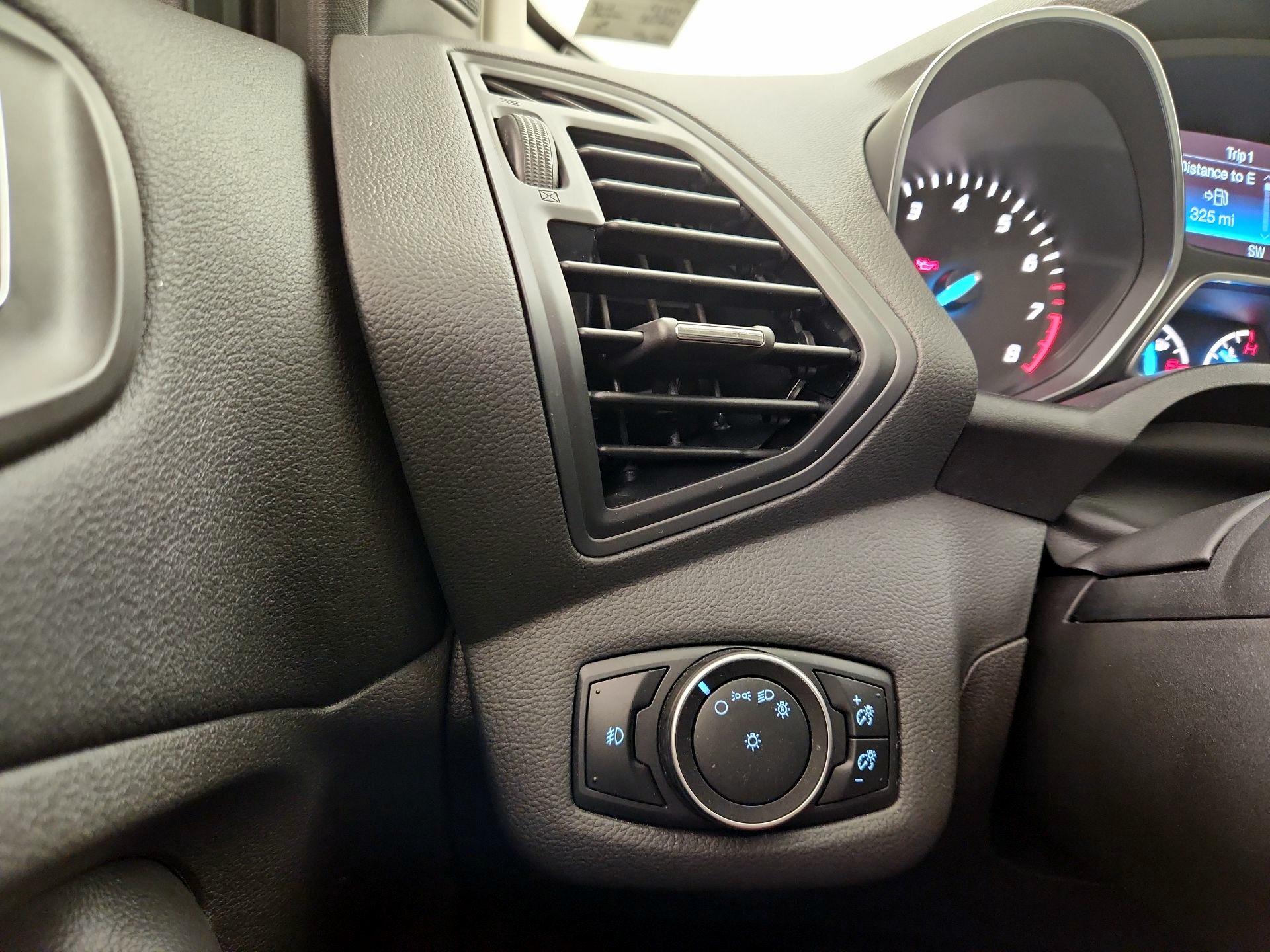 Thumbnail: 2016 Ford Escape - 13