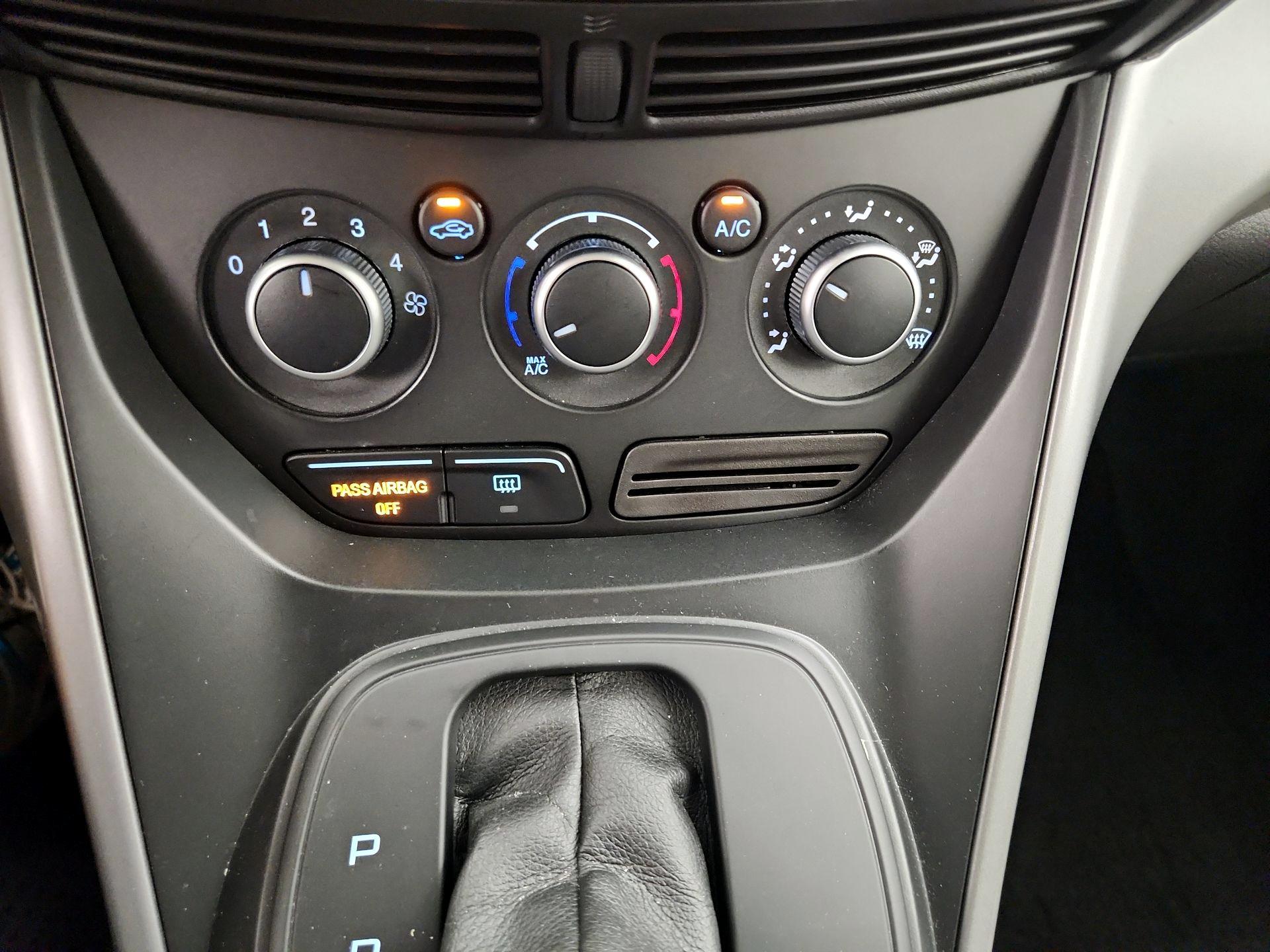 Thumbnail: 2016 Ford Escape - 16