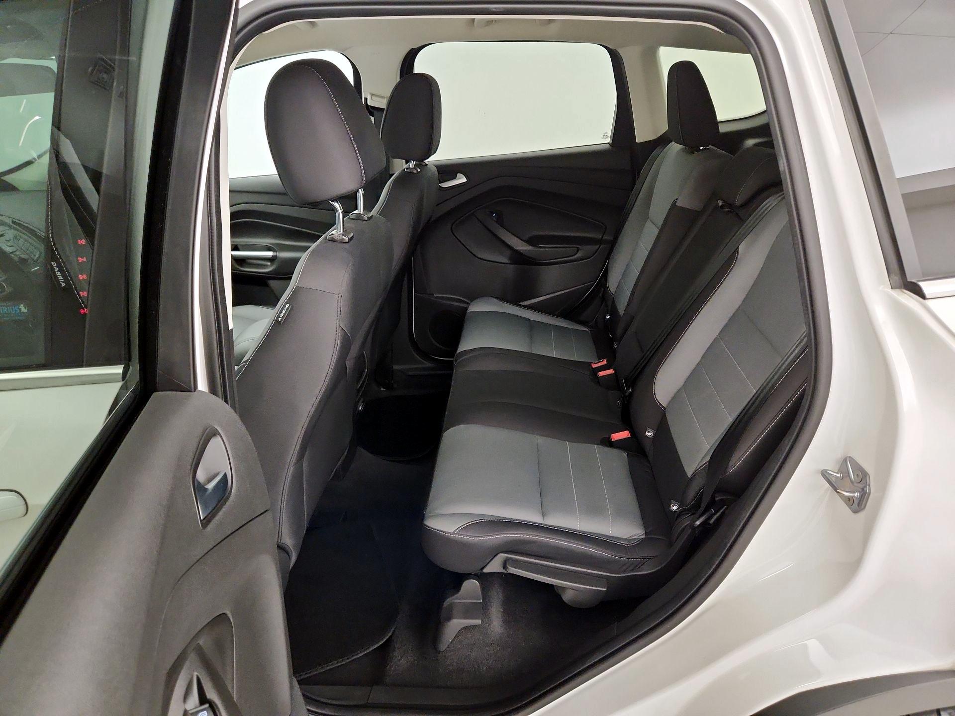 Thumbnail: 2016 Ford Escape - 19