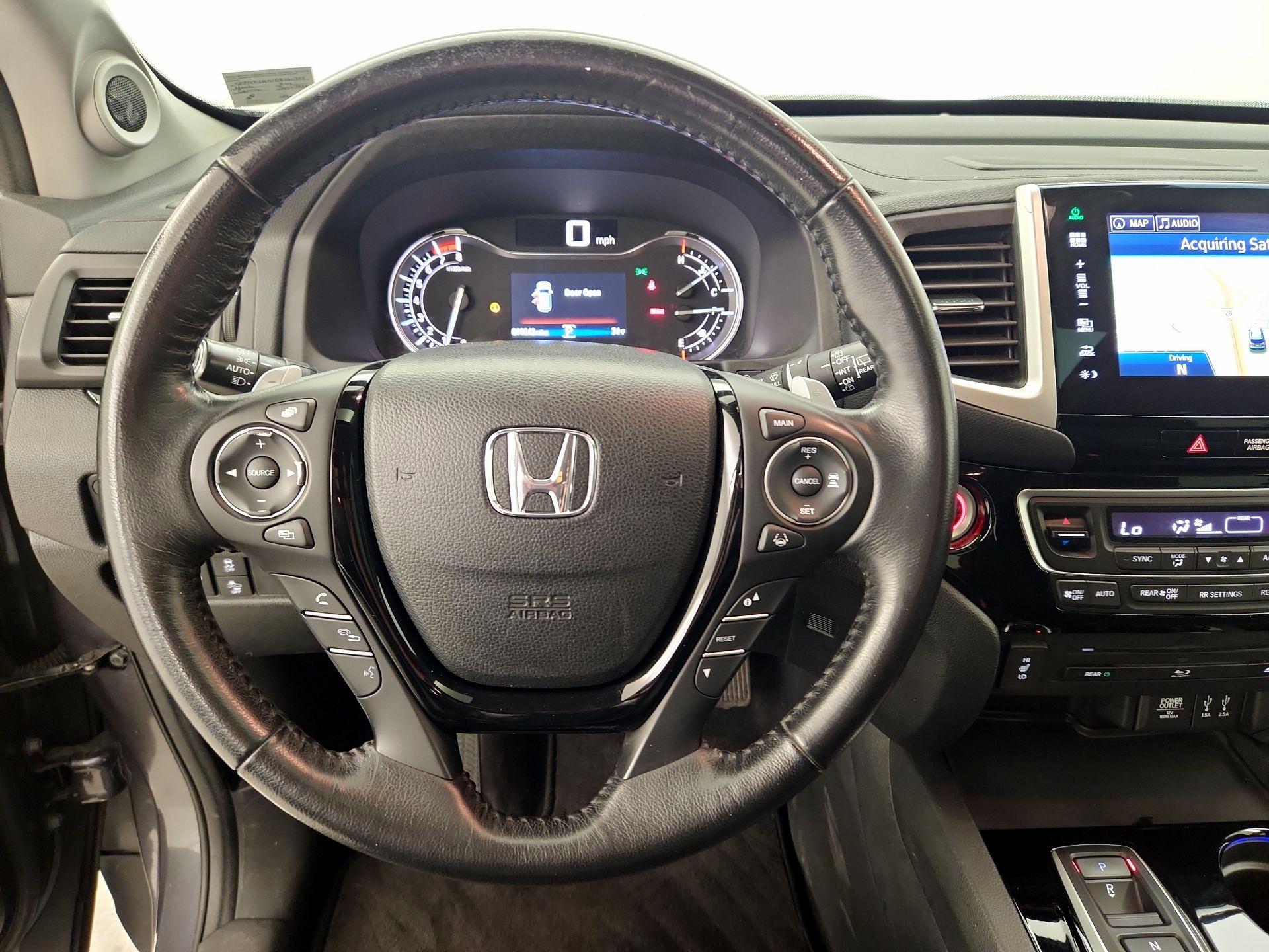 Thumbnail: 2016 Honda Pilot - 10