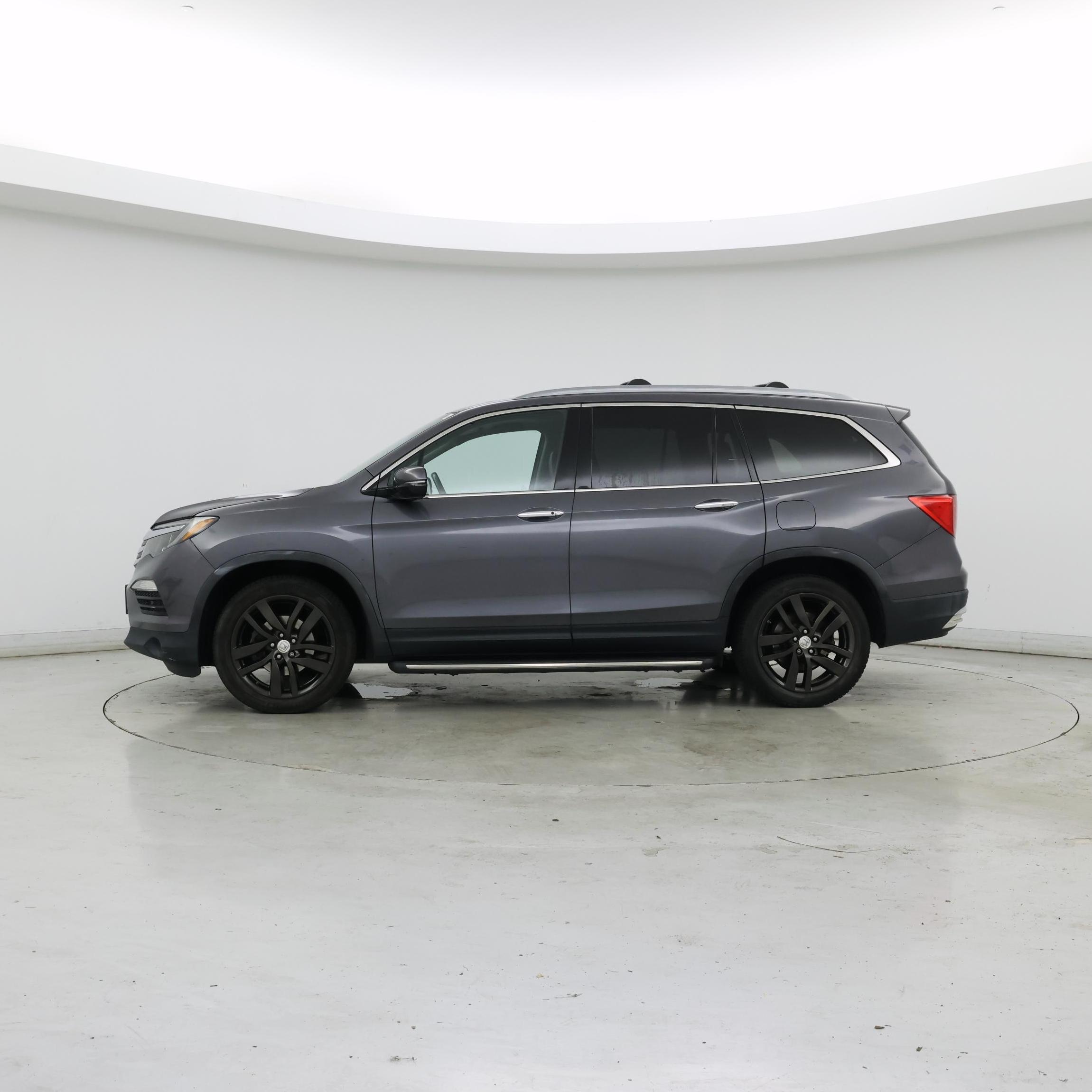 Thumbnail: 2016 Honda Pilot - 3