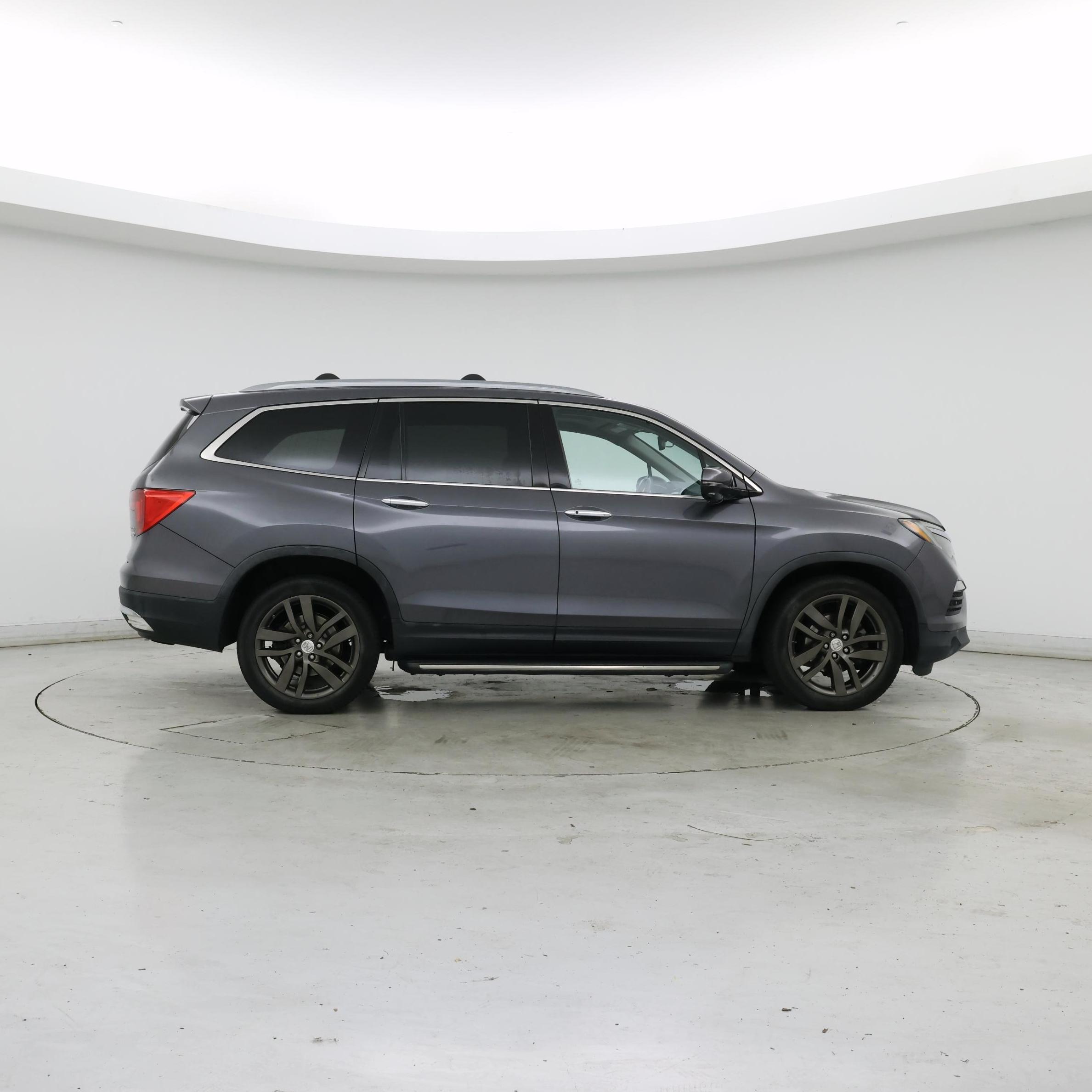 Thumbnail: 2016 Honda Pilot - 7