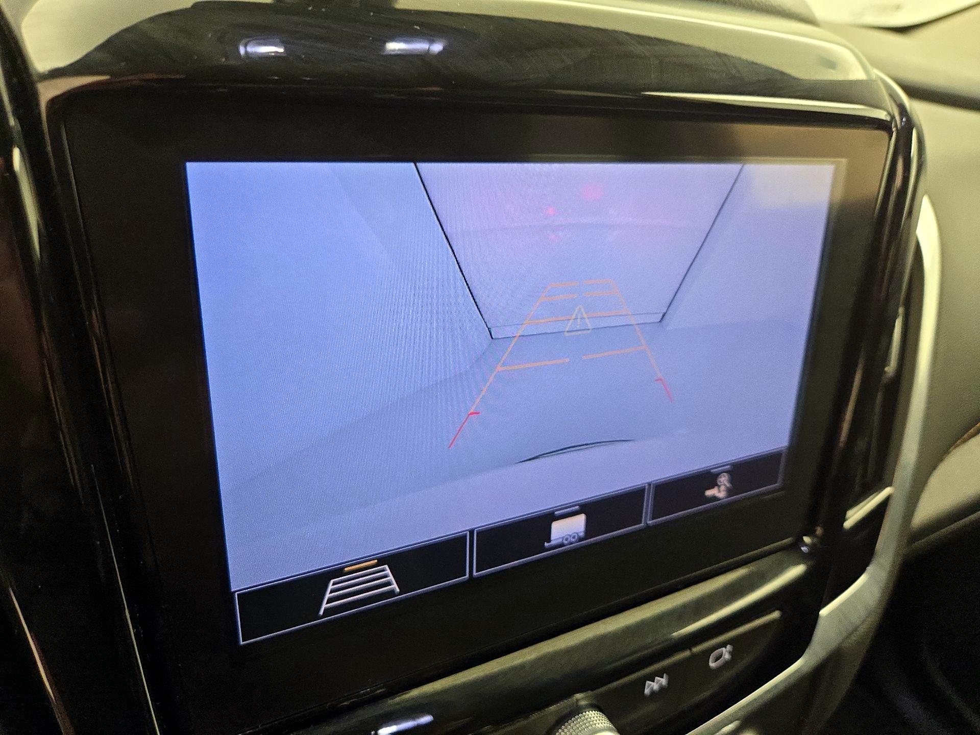 Thumbnail: 2020 Chevrolet Traverse - 14