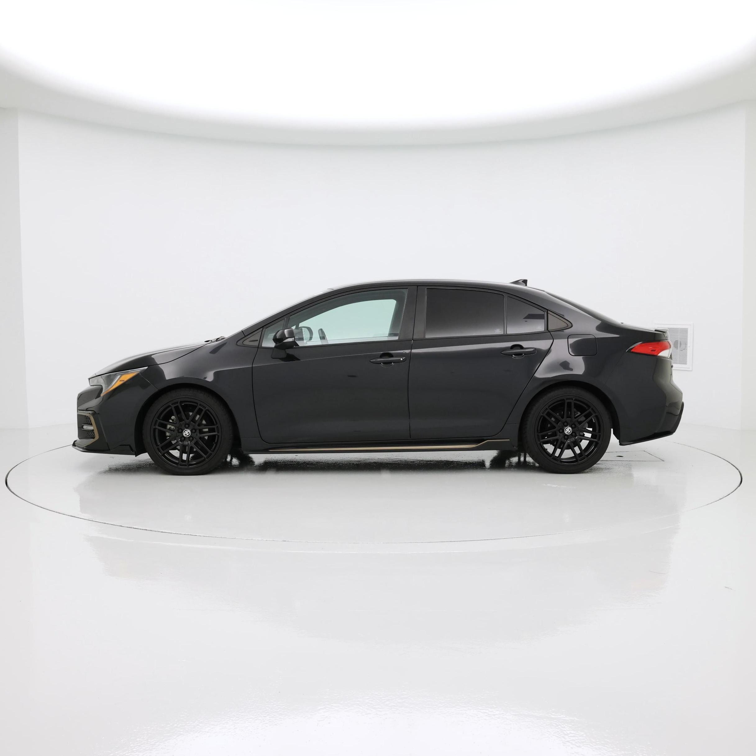 Thumbnail: 2022 Toyota Corolla - 3