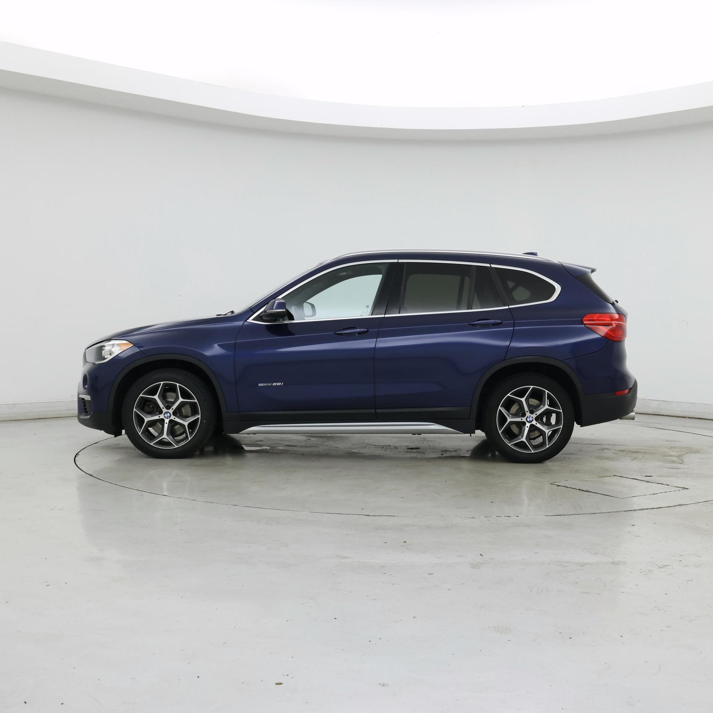 Thumbnail: 2018 BMW X1 - 3