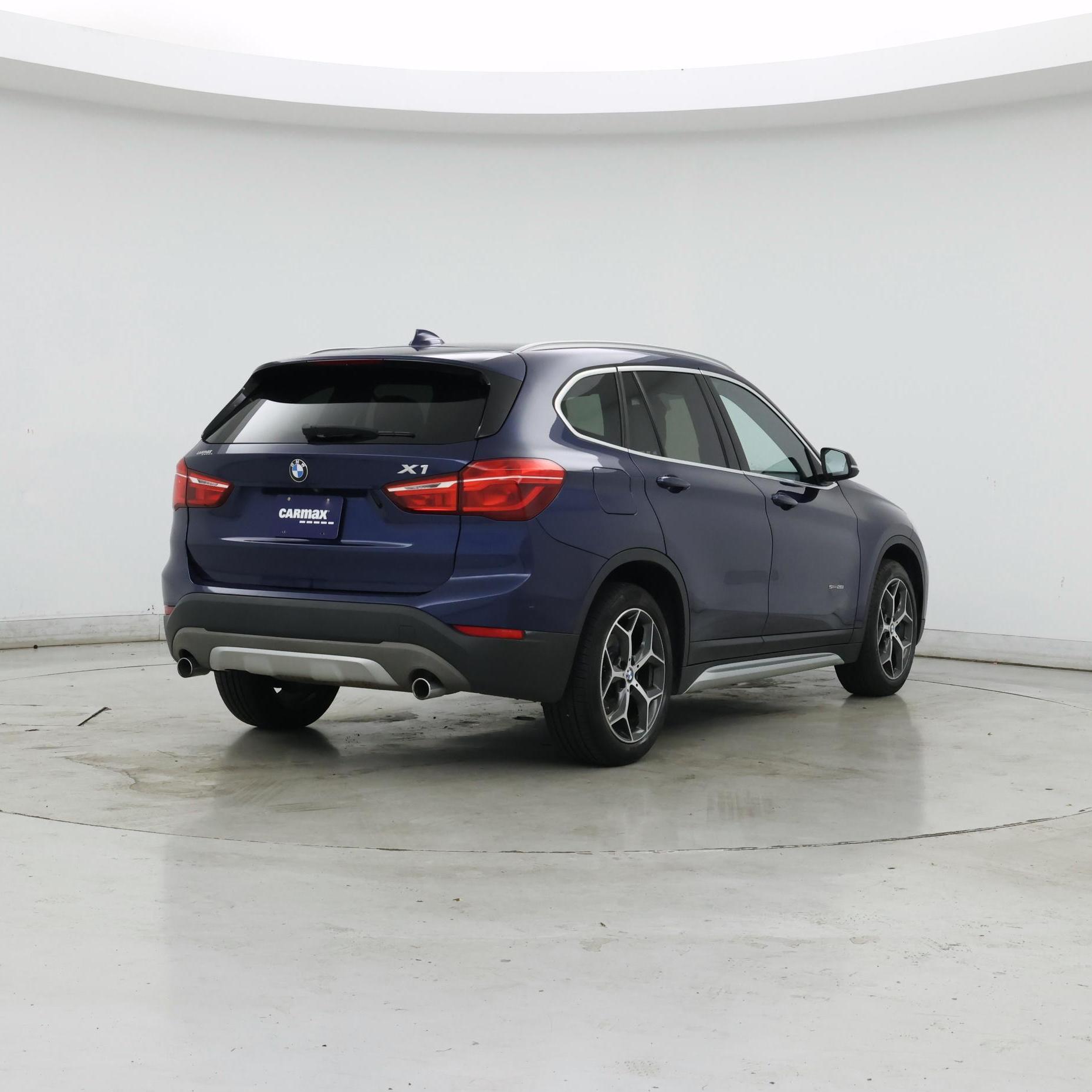 Thumbnail: 2018 BMW X1 - 8