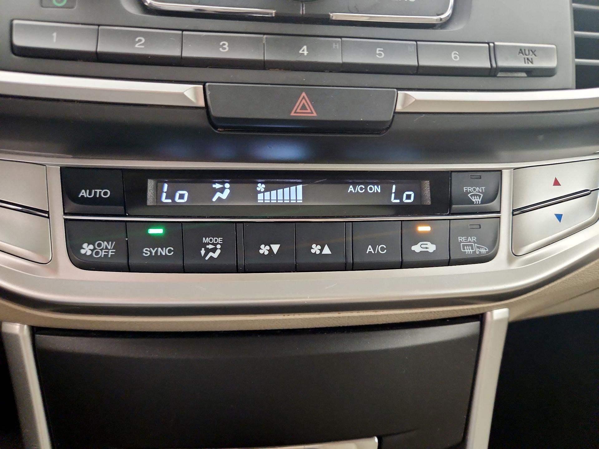 Thumbnail: 2014 Honda Accord - 16