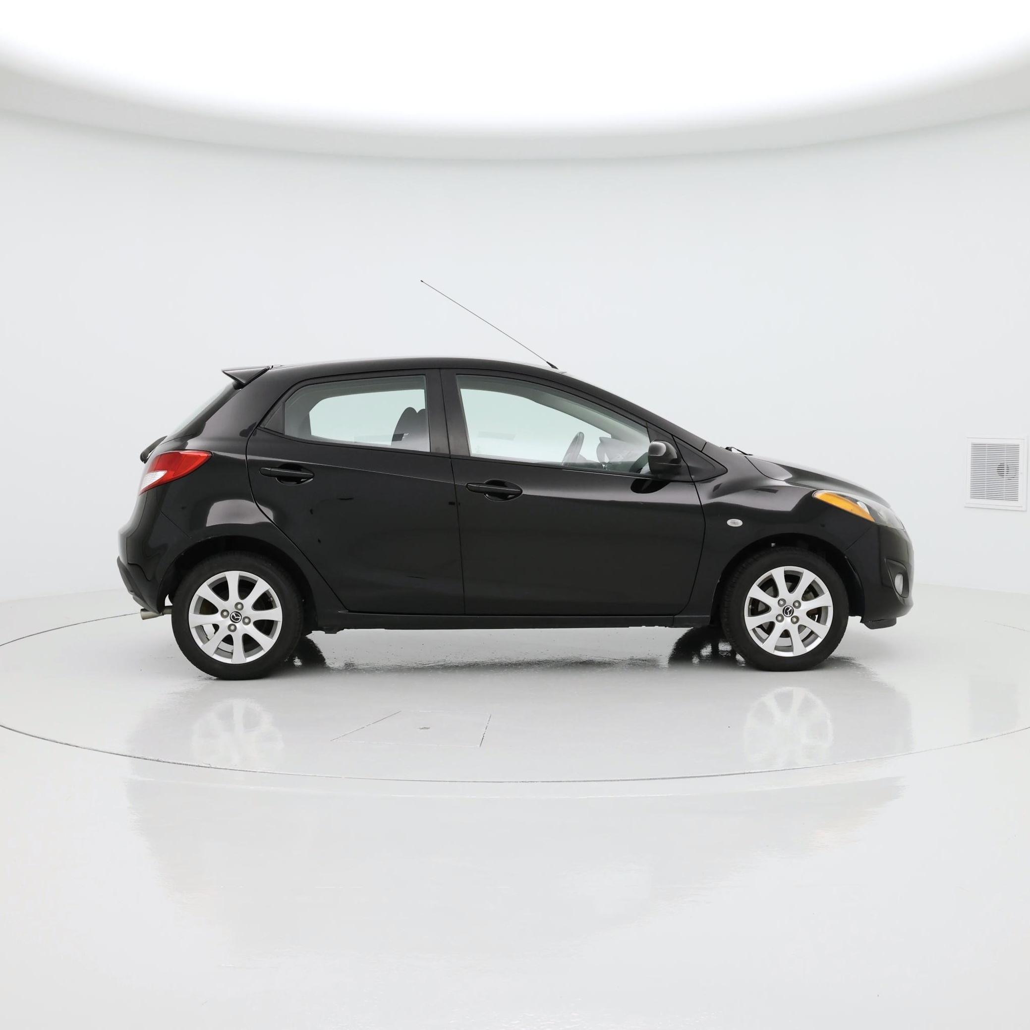Thumbnail: 2013 Mazda Mazda2 - 7