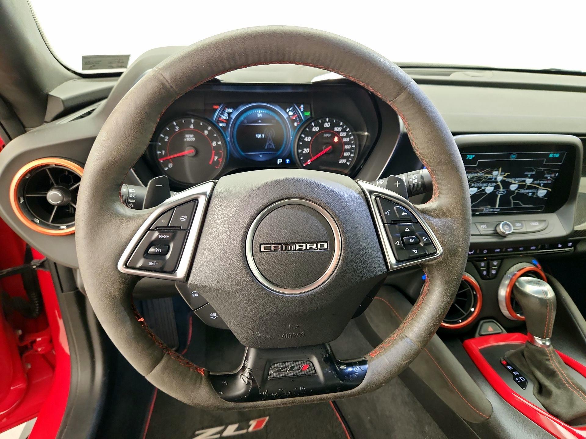 Thumbnail: 2018 Chevrolet Camaro - 10
