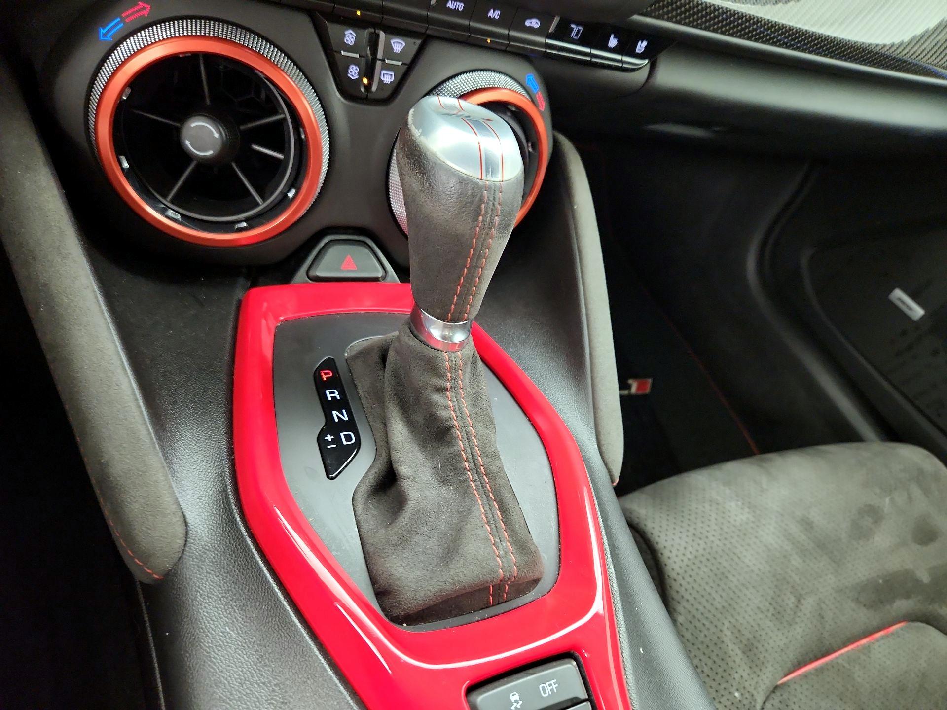 Thumbnail: 2018 Chevrolet Camaro - 18