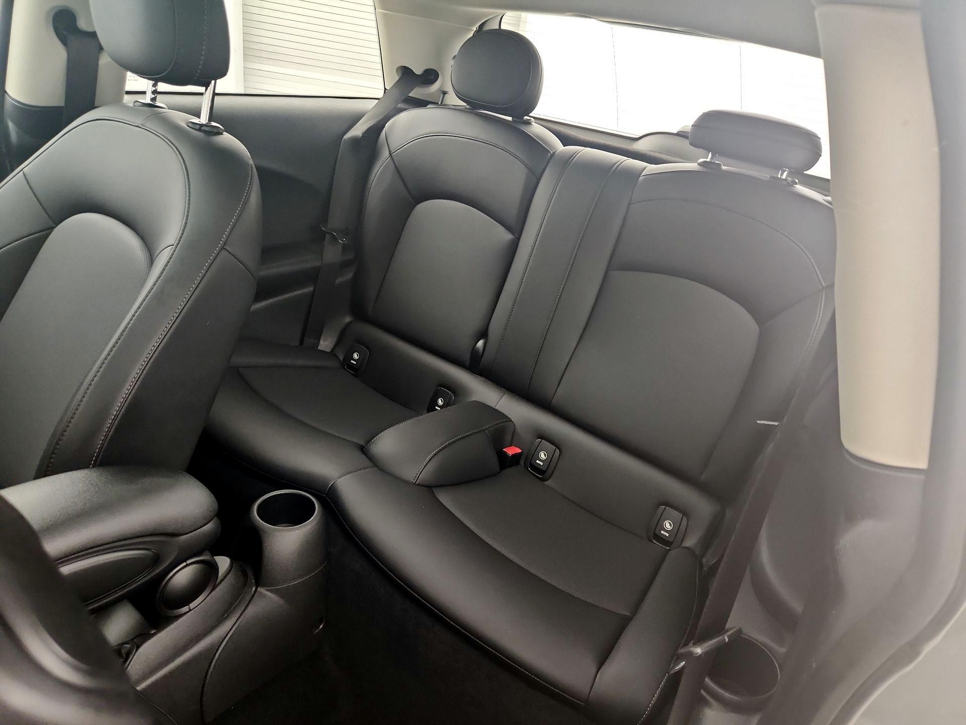 Thumbnail: 2019 MINI Cooper Hardtop - 20