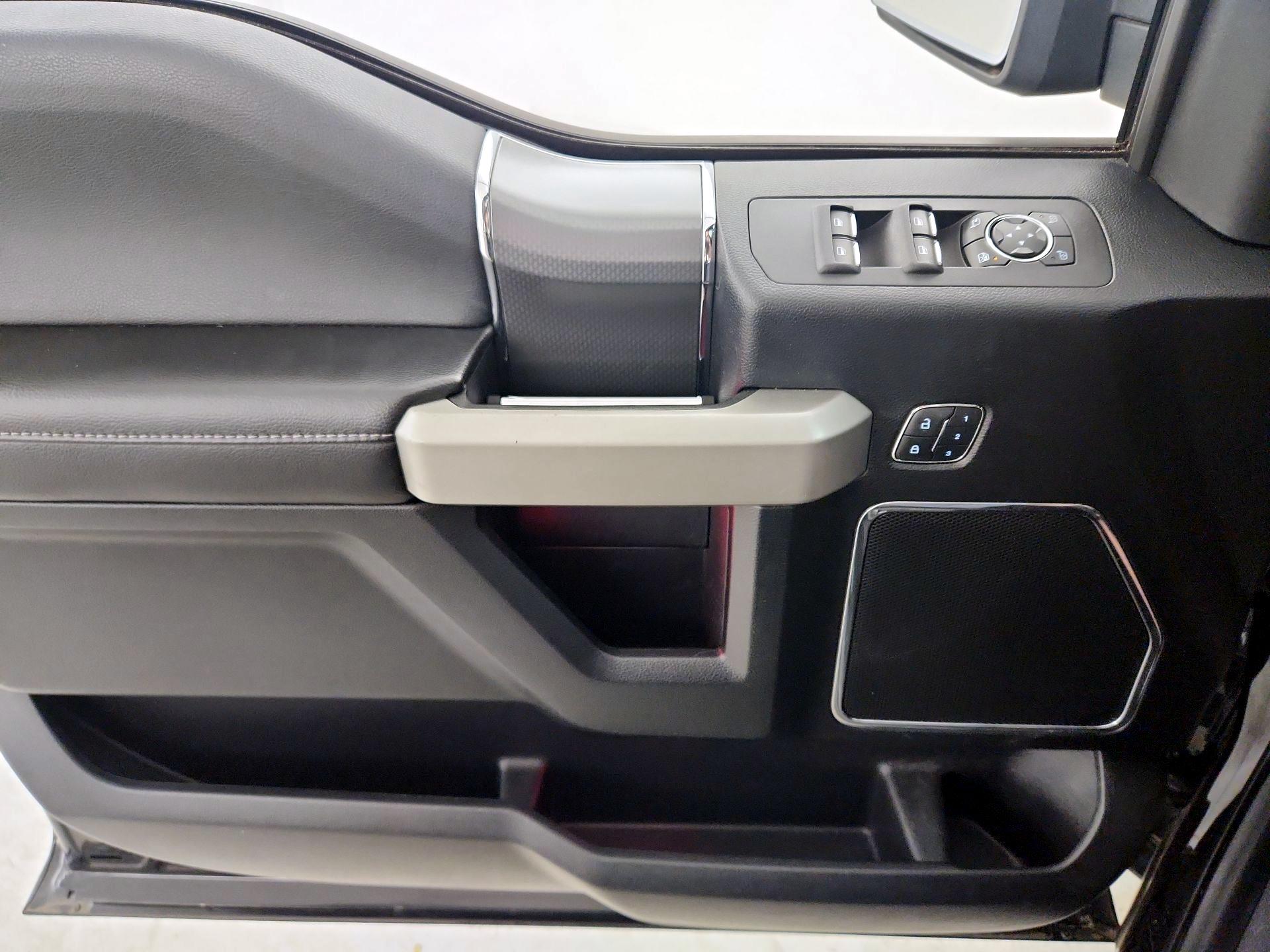 Thumbnail: 2016 Ford F-150 - 12