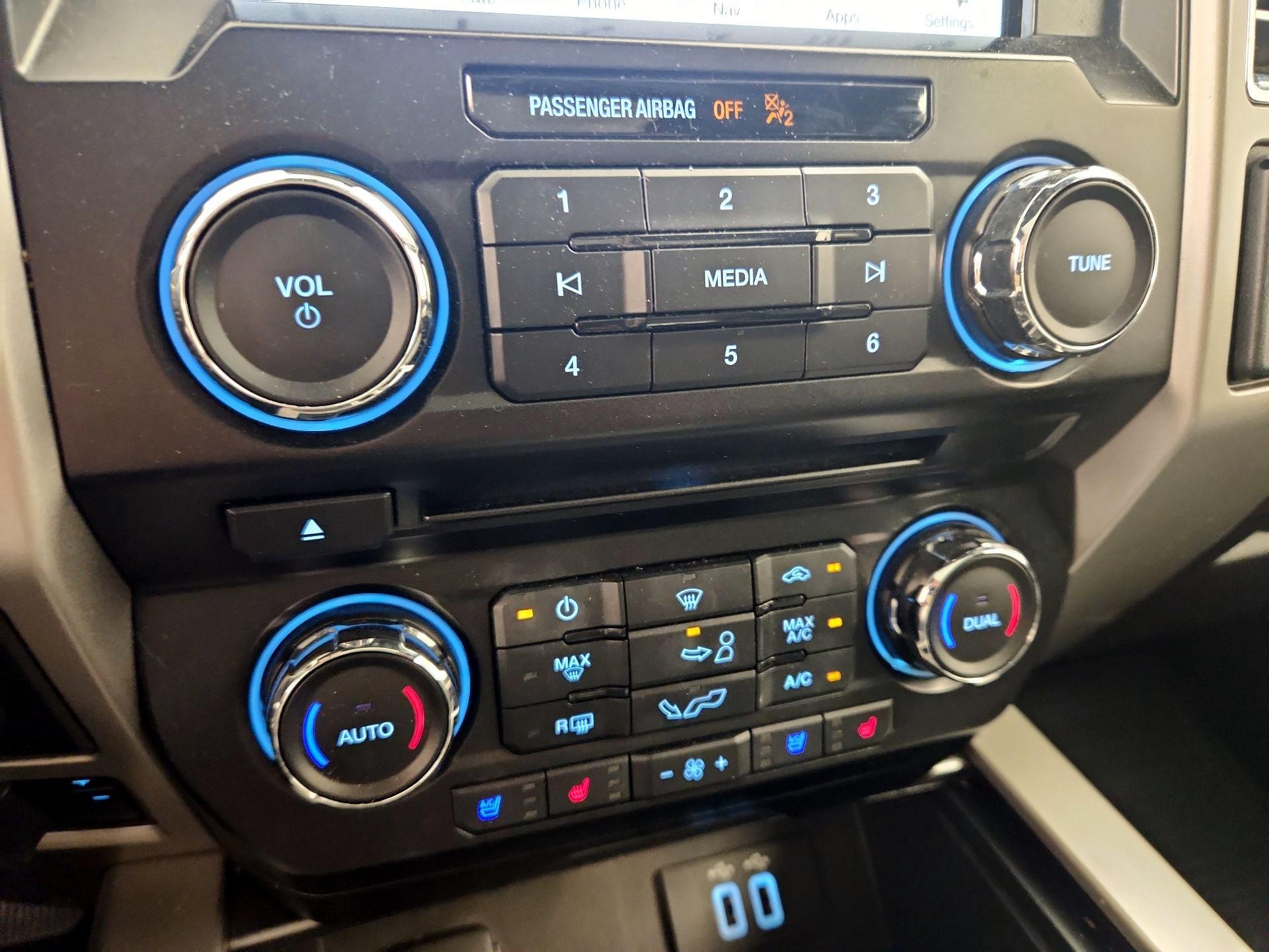 Thumbnail: 2016 Ford F-150 - 17