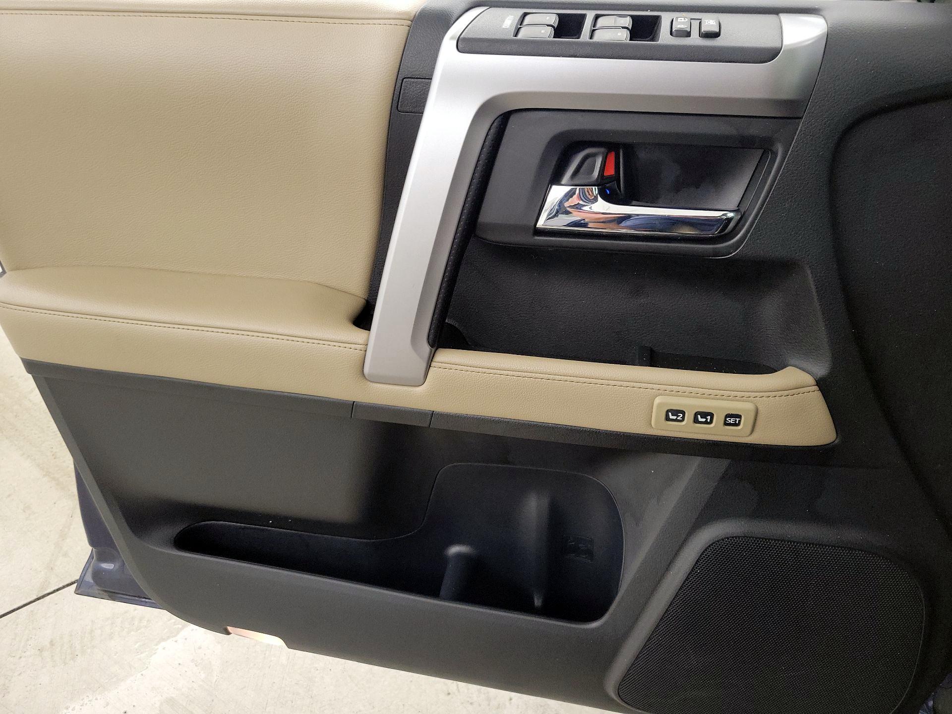 Thumbnail: 2018 Toyota 4Runner - 12