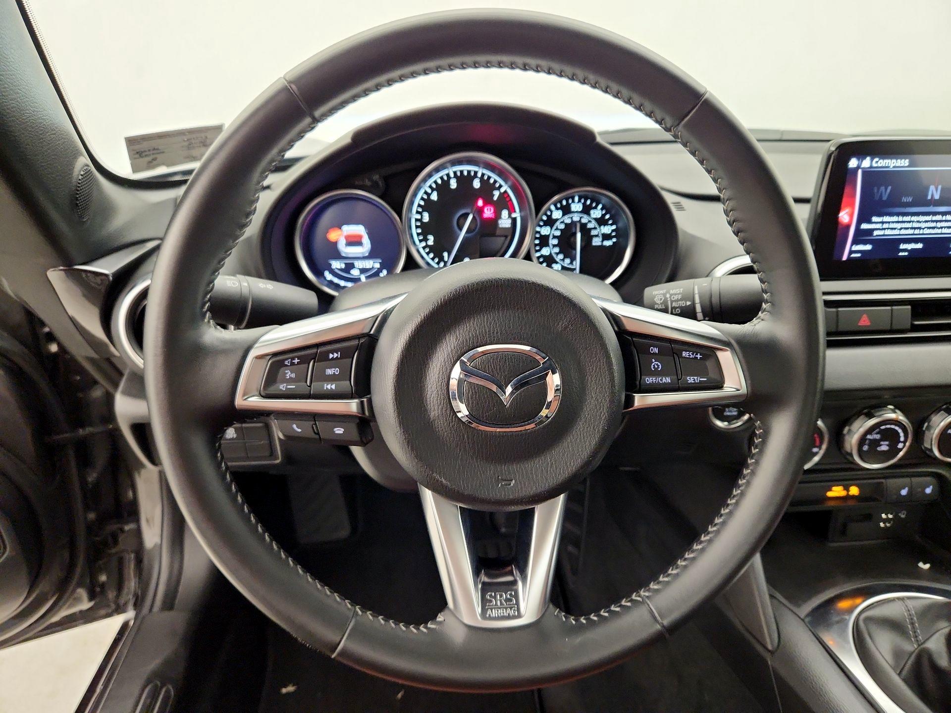 Thumbnail: 2022 Mazda MX-5 Miata - 9