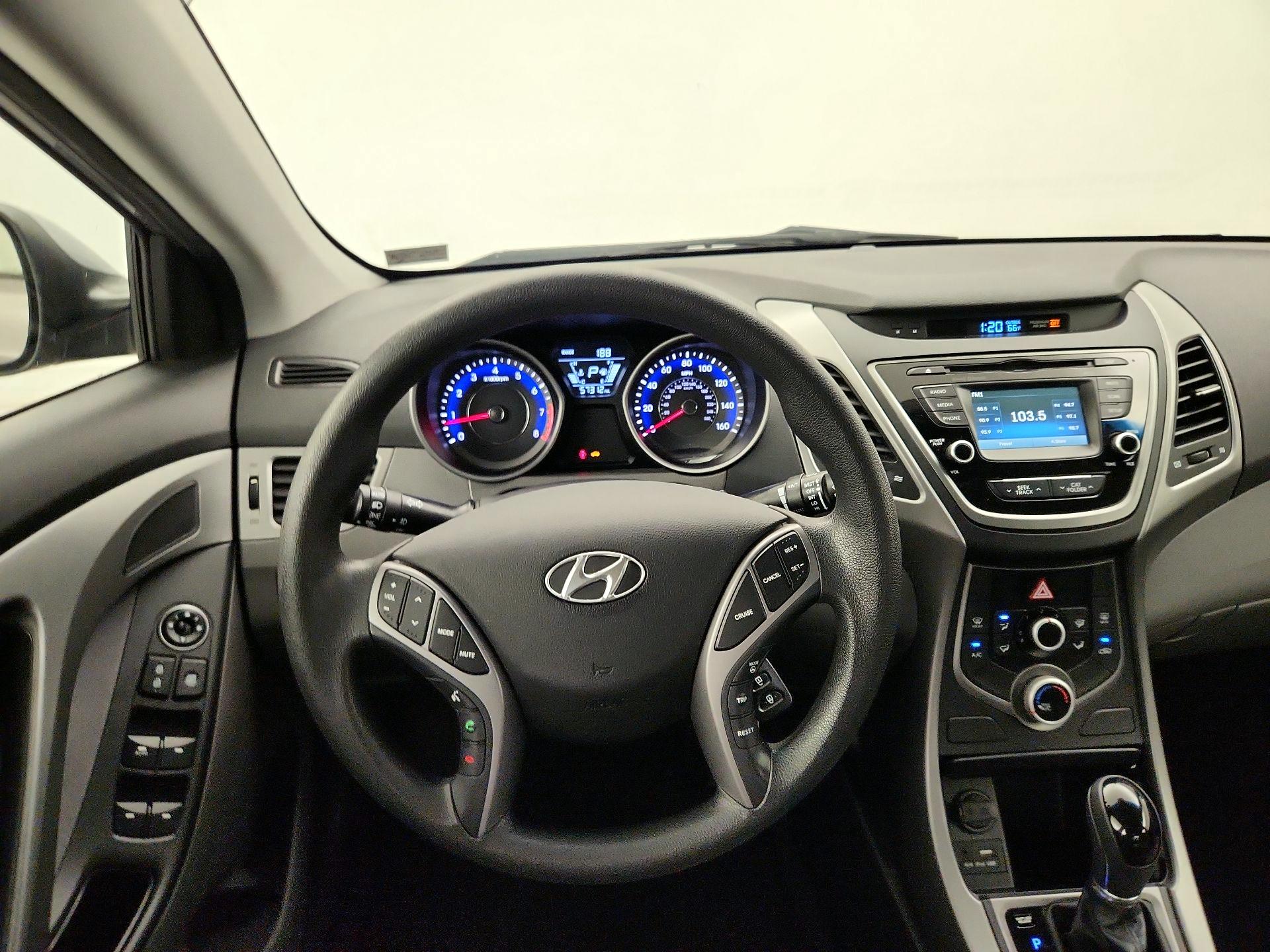 Thumbnail: 2015 Hyundai Elantra - 10