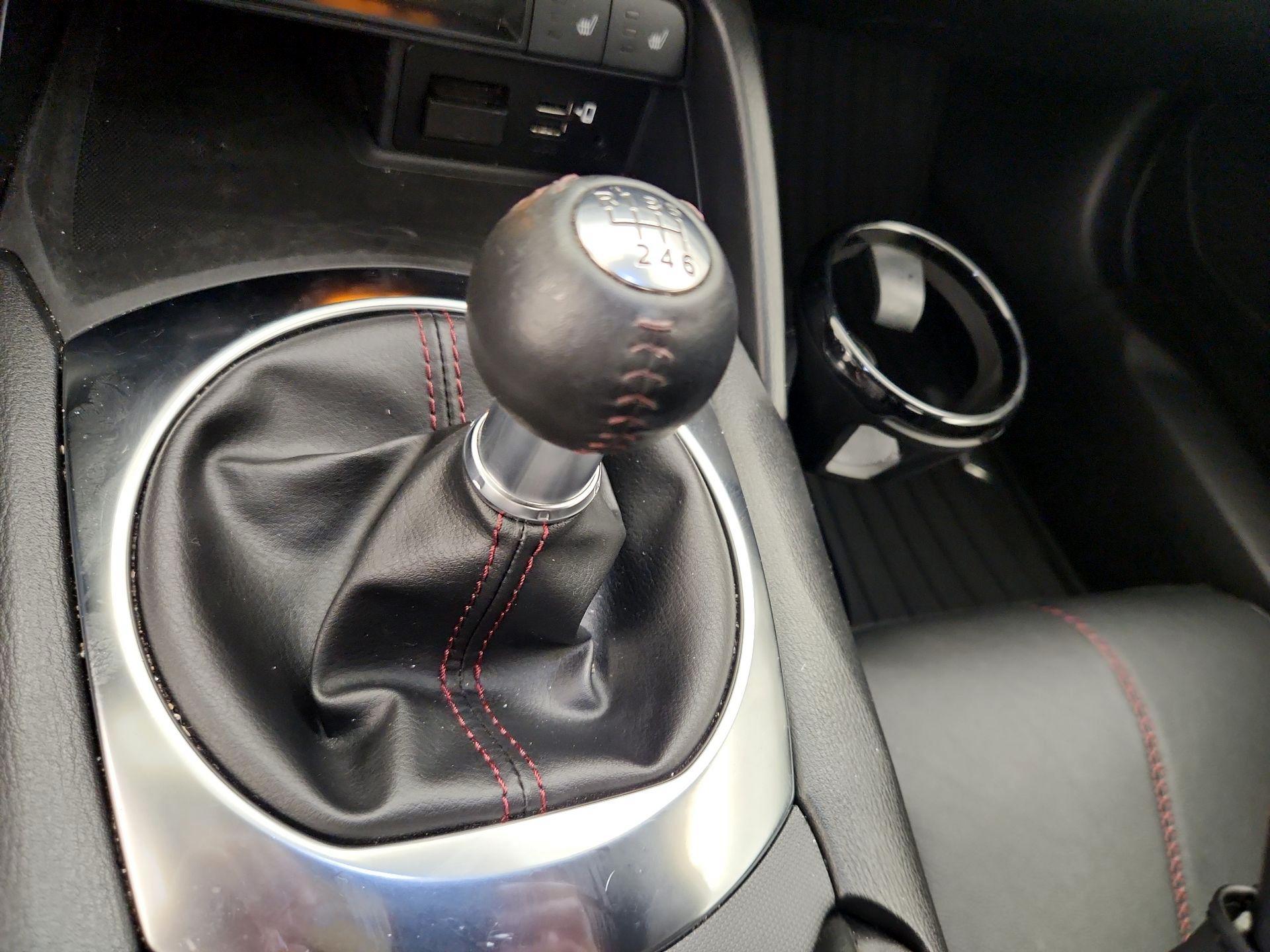 Thumbnail: 2017 Mazda MX-5 Miata - 17