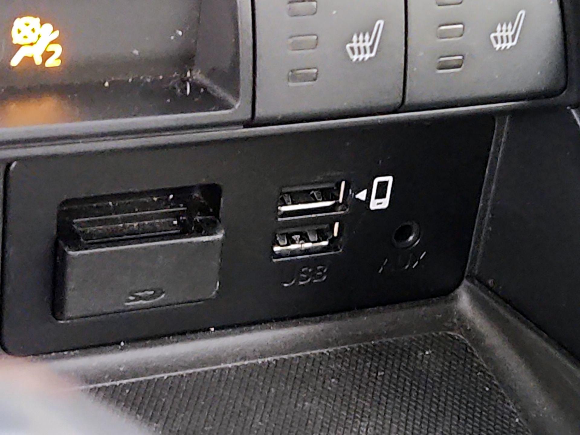 Thumbnail: 2017 Mazda MX-5 Miata - 18