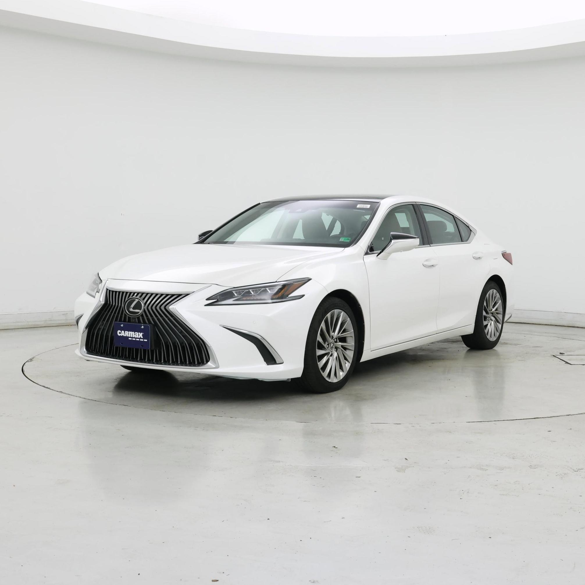 Thumbnail: 2019 Lexus ES - 4