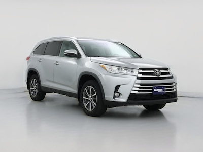 Silver 2019 Toyota Highlander XLE