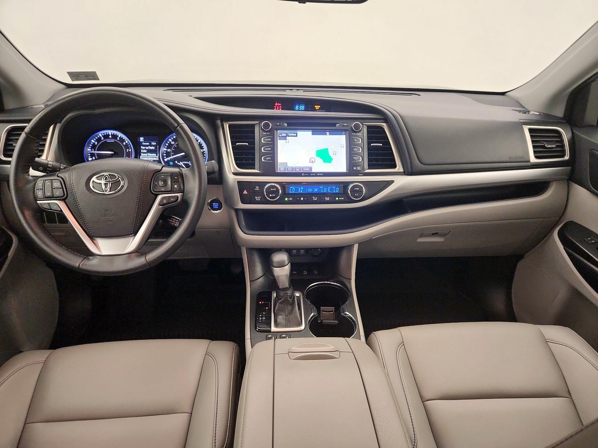 Thumbnail: 2019 Toyota Highlander - 9