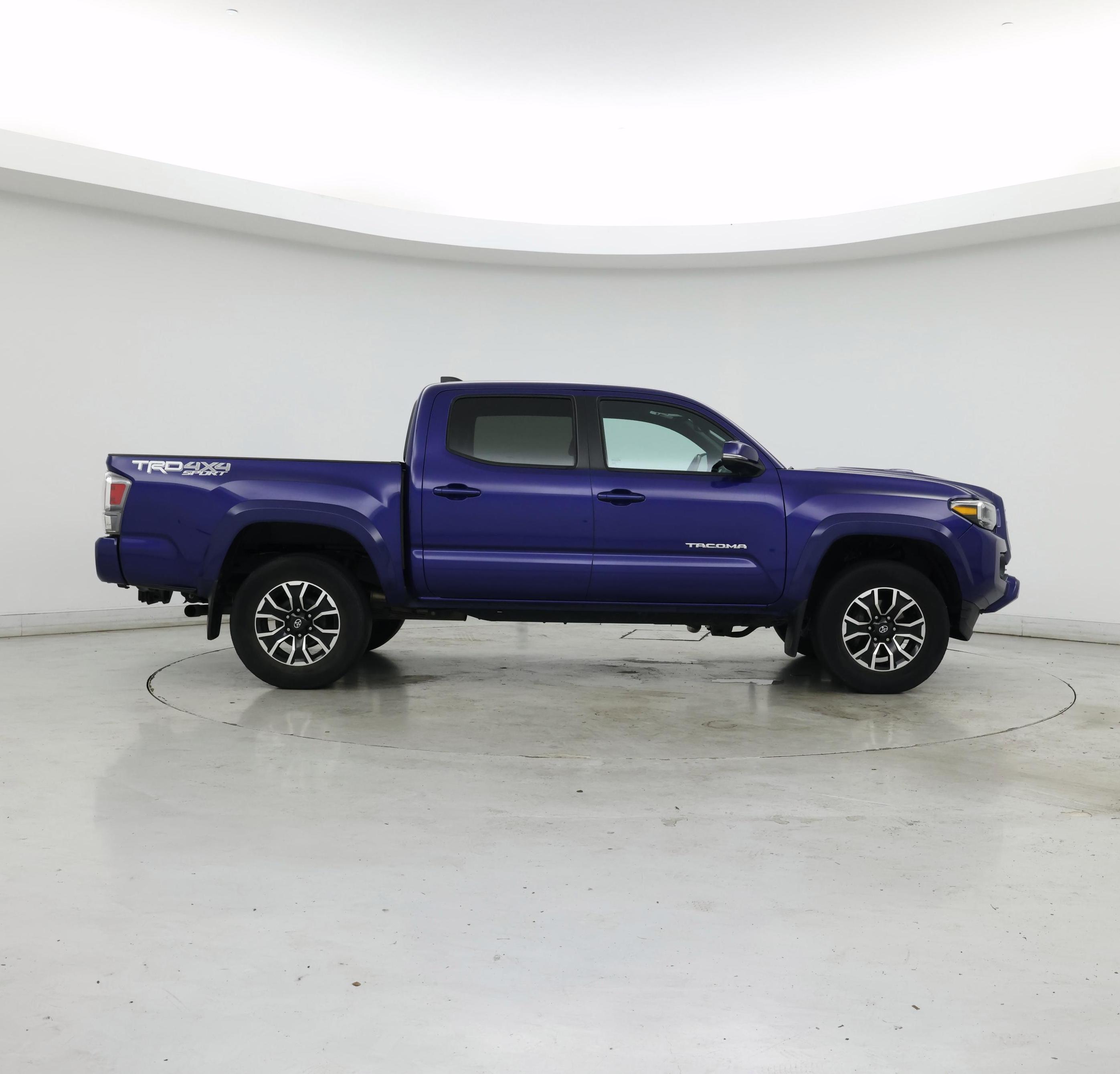 Thumbnail: 2022 Toyota Tacoma - 7