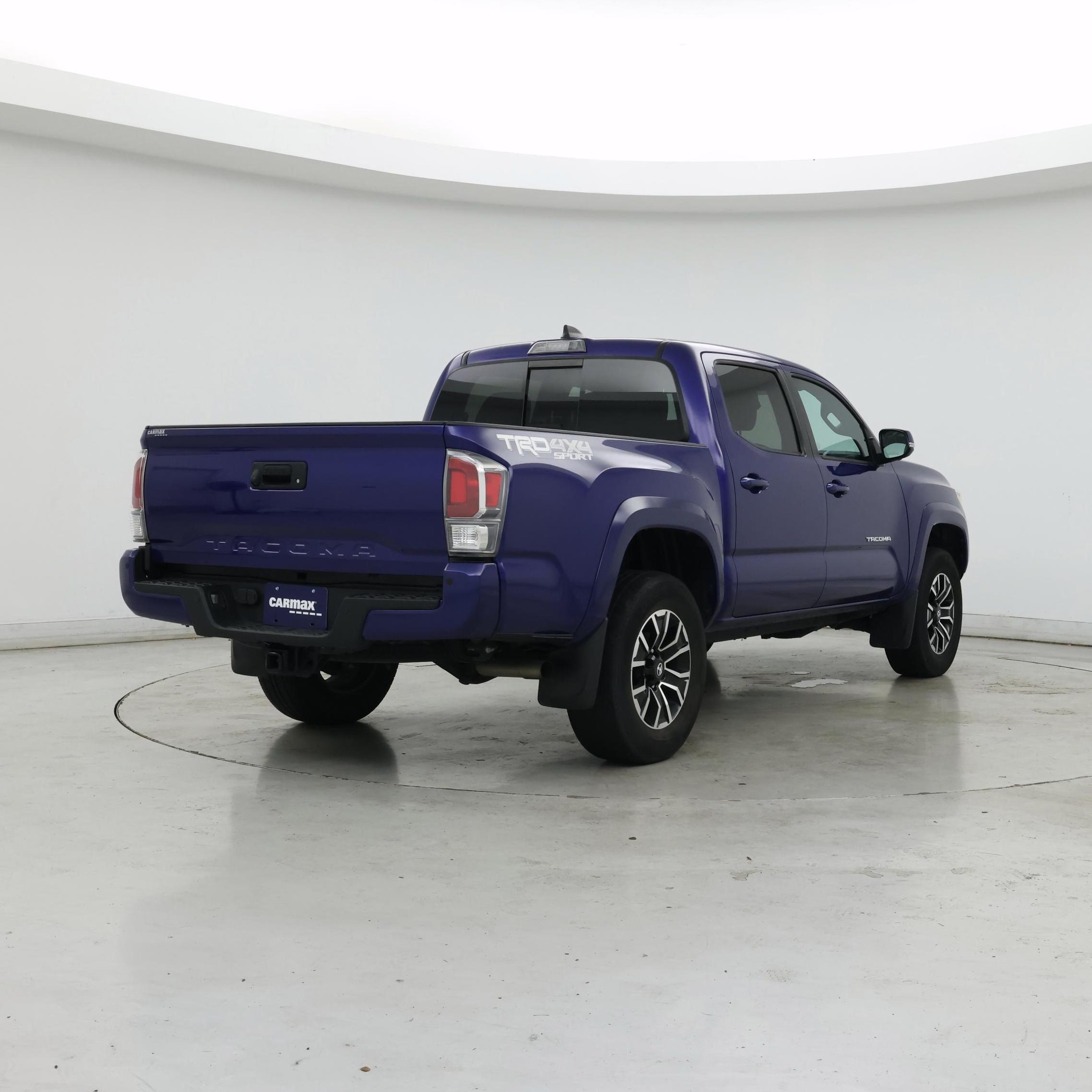 Thumbnail: 2022 Toyota Tacoma - 8