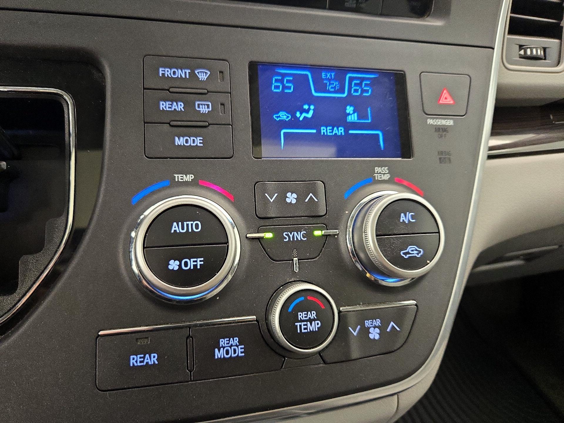 Thumbnail: 2015 Toyota Sienna - 16