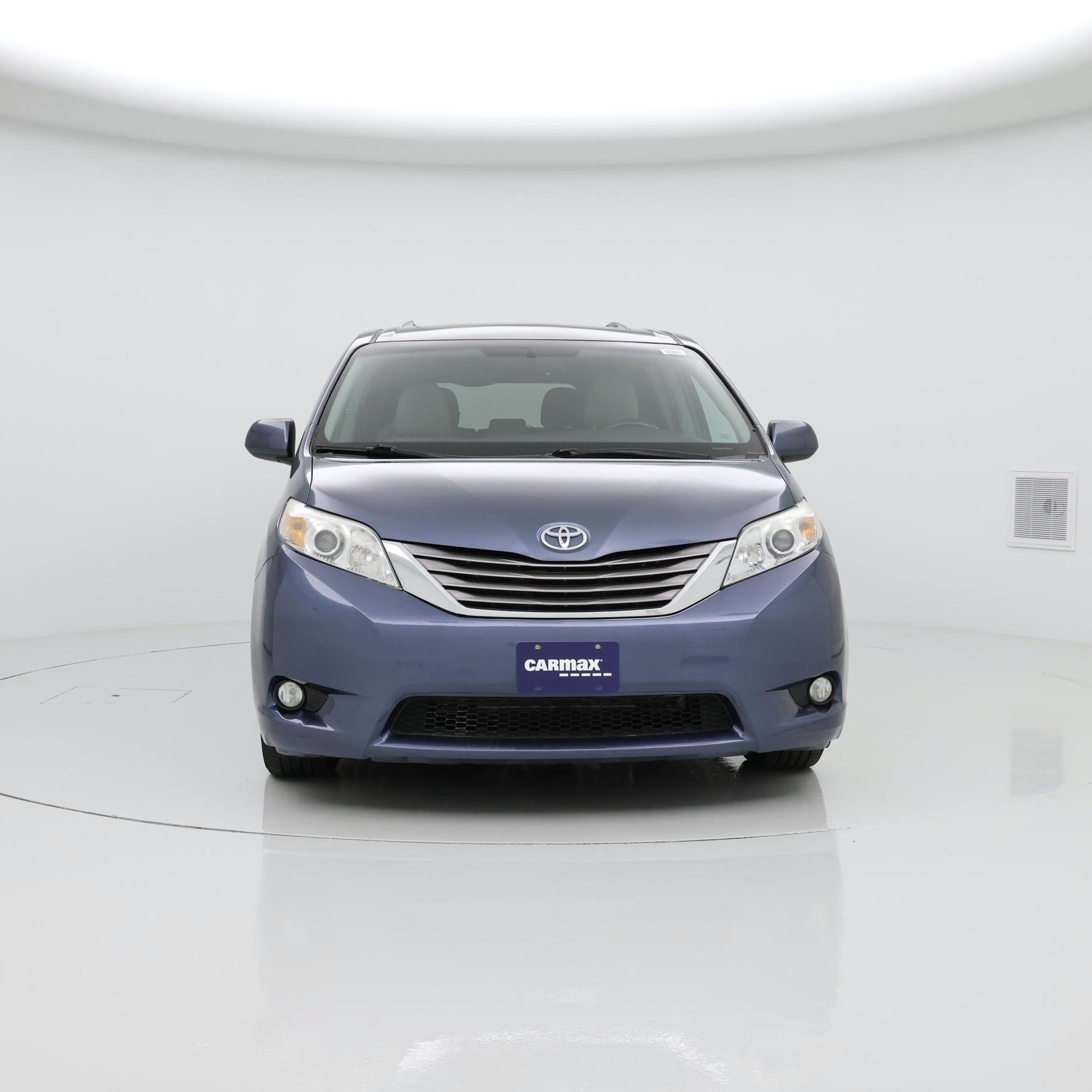 Thumbnail: 2015 Toyota Sienna - 5