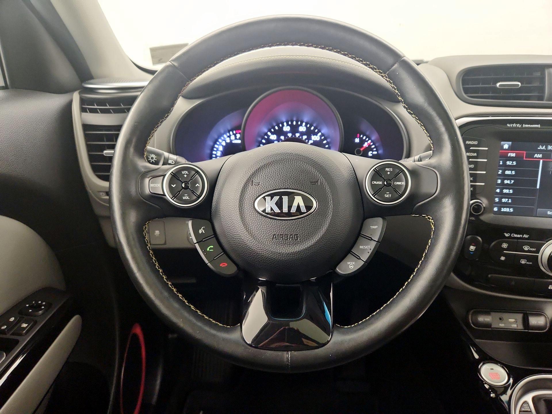Thumbnail: 2016 Kia Soul - 10