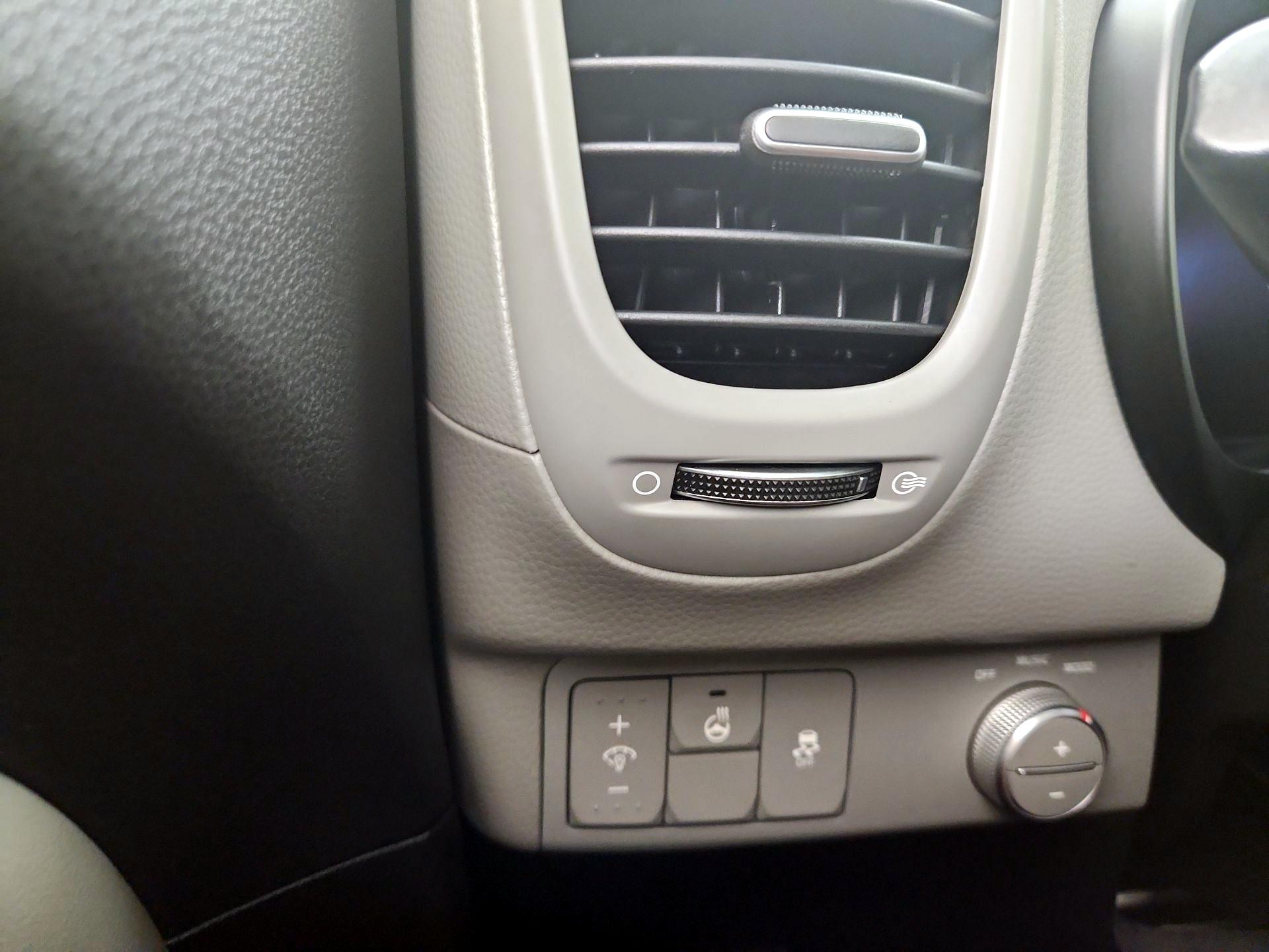 Thumbnail: 2016 Kia Soul - 13