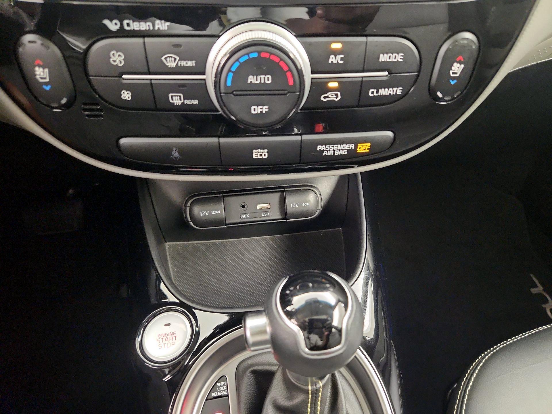 Thumbnail: 2016 Kia Soul - 17