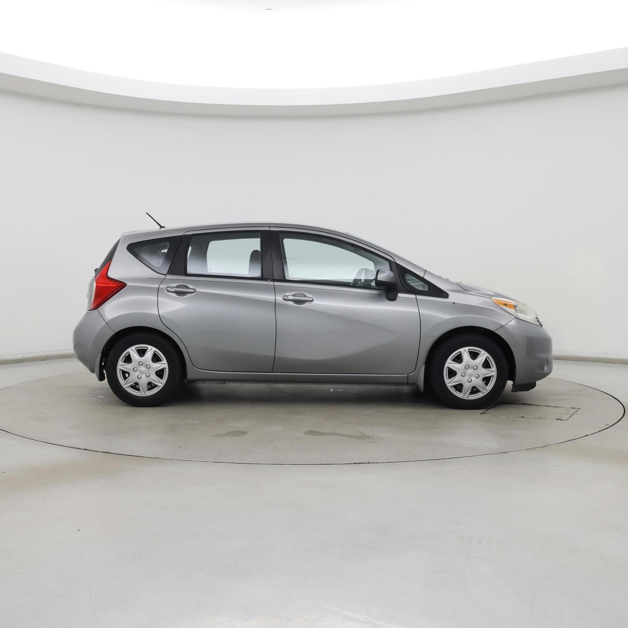 Thumbnail: 2014 Nissan Versa Note - 7