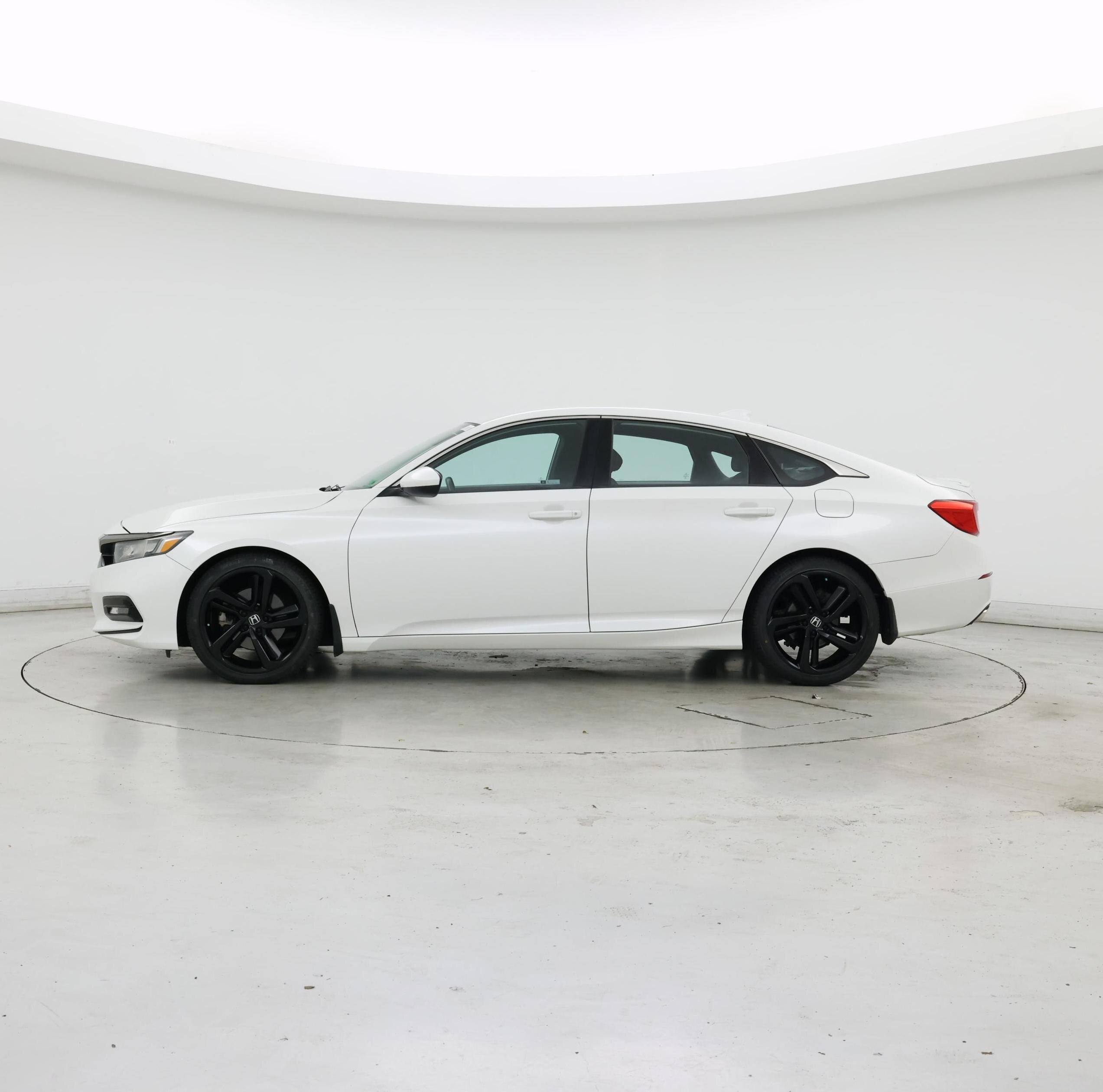 Thumbnail: 2018 Honda Accord - 3