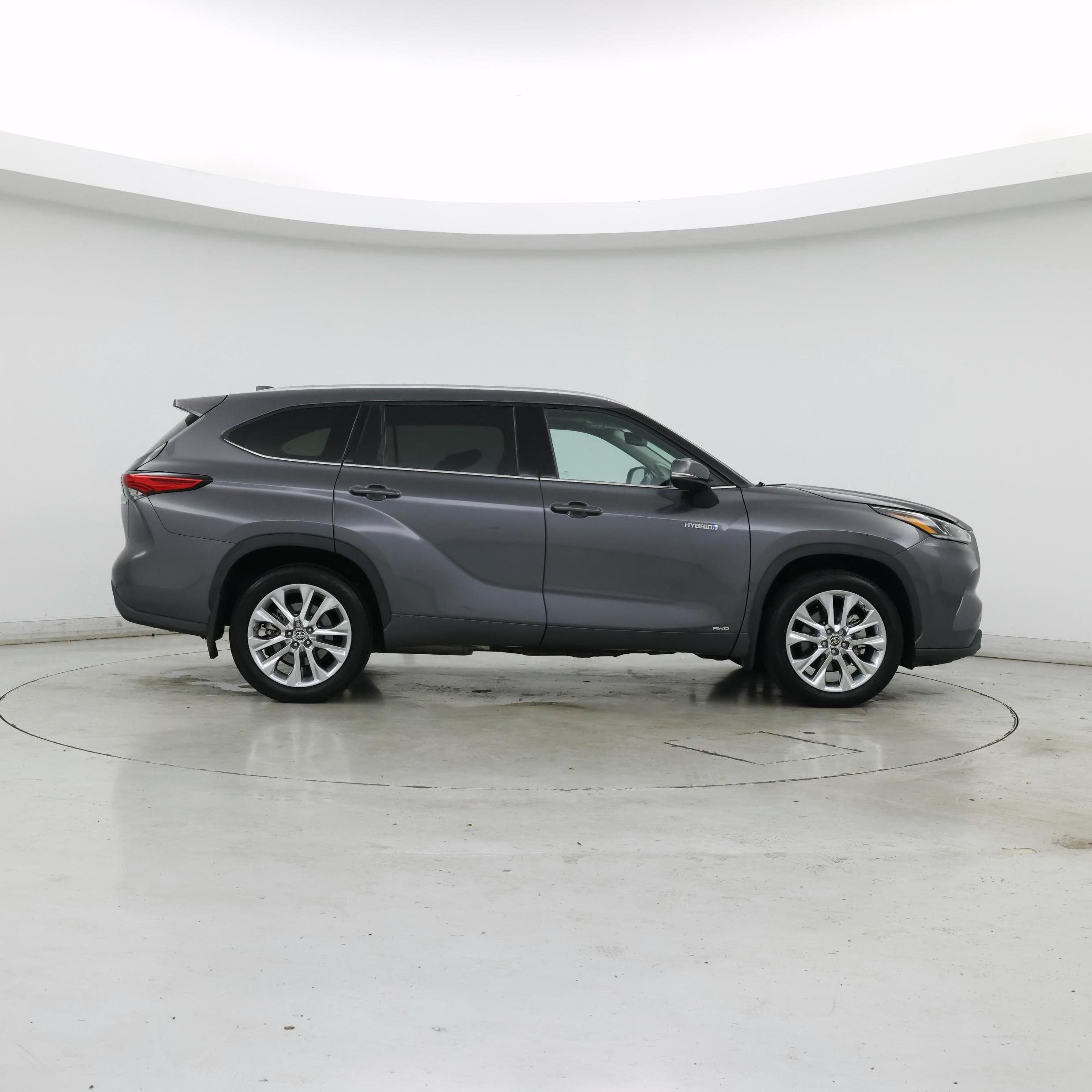 Thumbnail: 2021 Toyota Highlander - 7