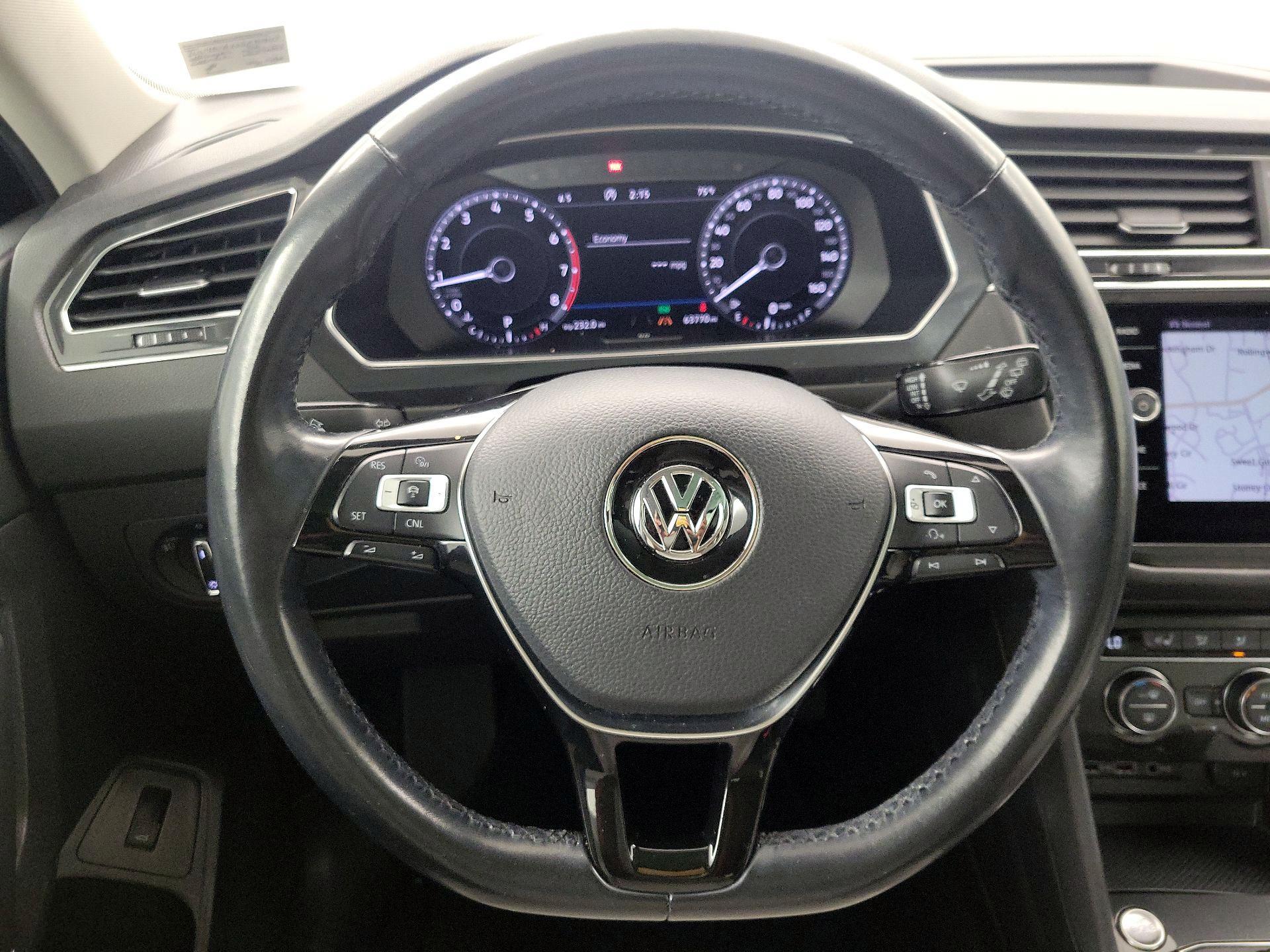 Thumbnail: 2018 Volkswagen Tiguan - 10
