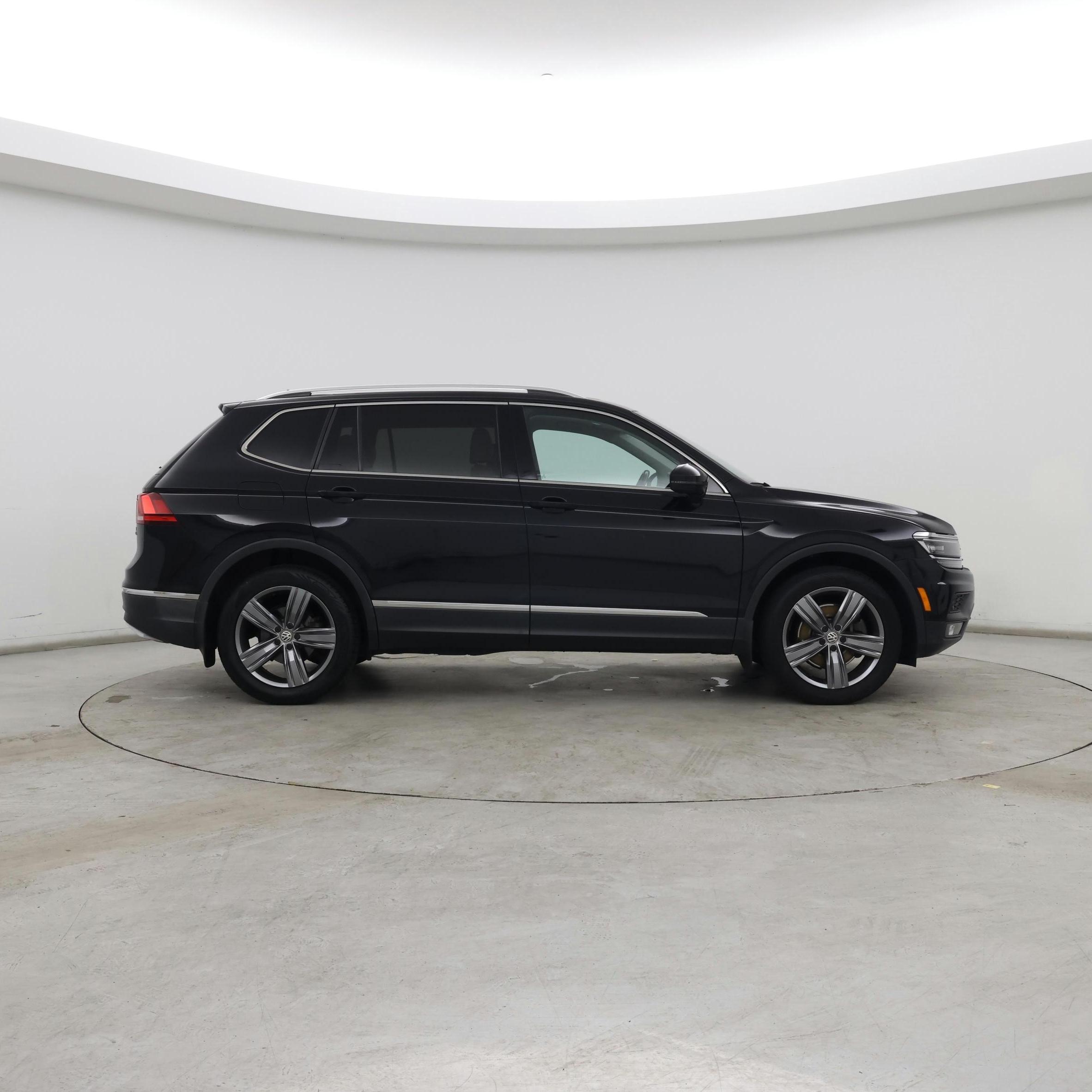 Thumbnail: 2018 Volkswagen Tiguan - 7
