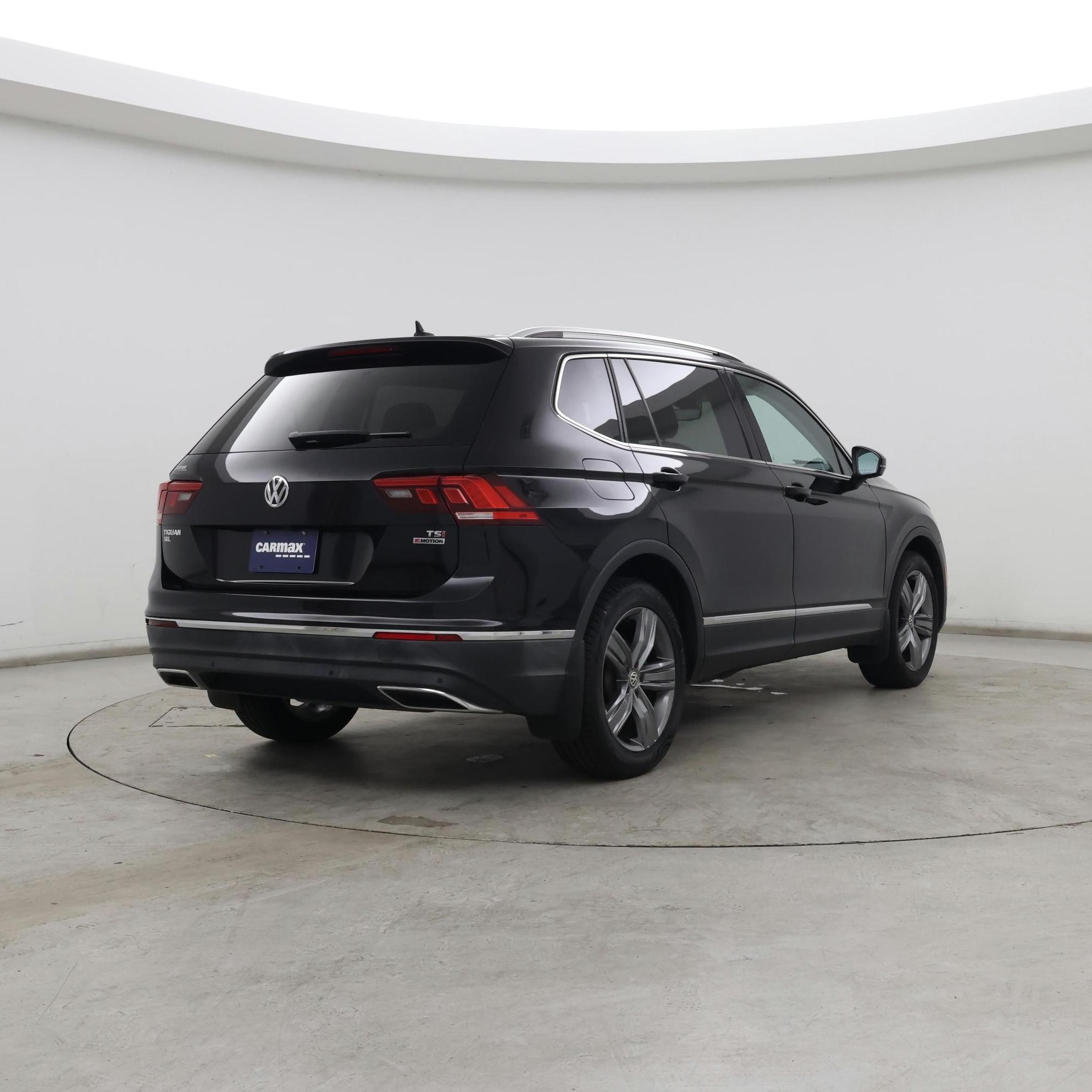Thumbnail: 2018 Volkswagen Tiguan - 8
