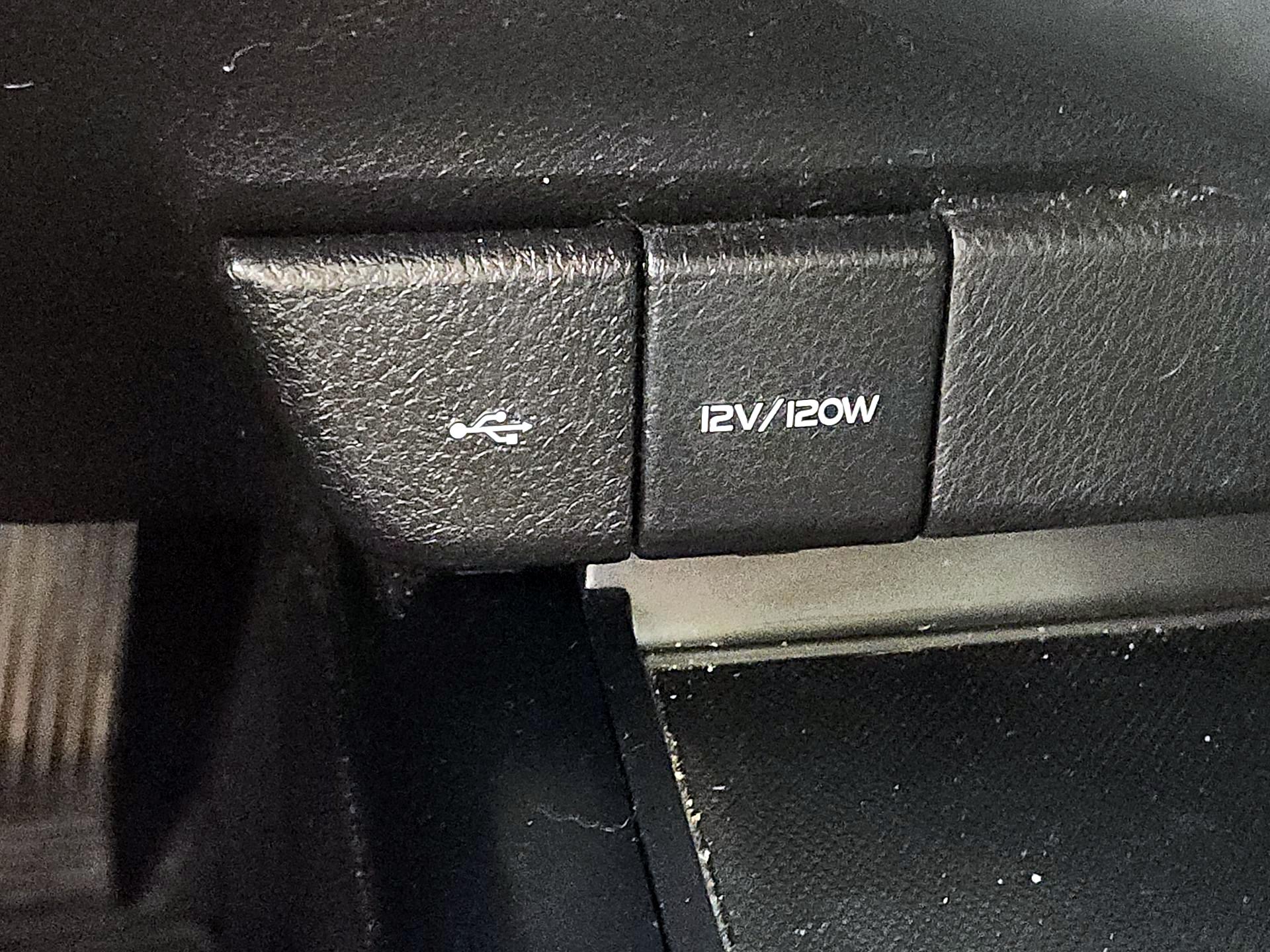 Thumbnail: 2020 Toyota Camry - 19