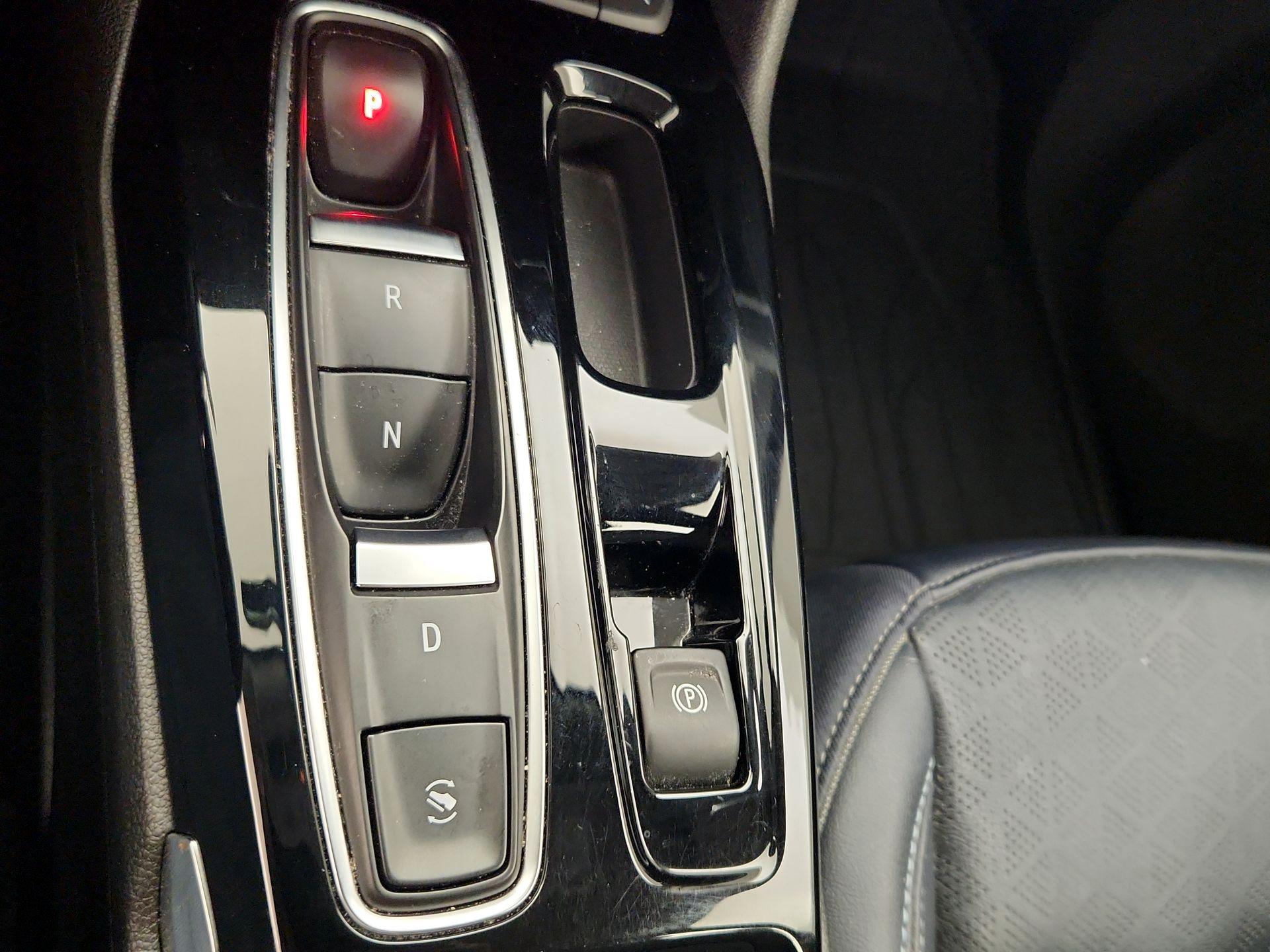Thumbnail: 2022 Chevrolet Bolt EUV - 17