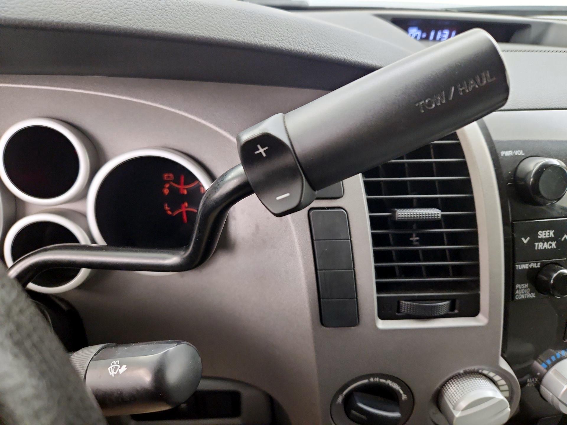 Thumbnail: 2013 Toyota Tundra - 16