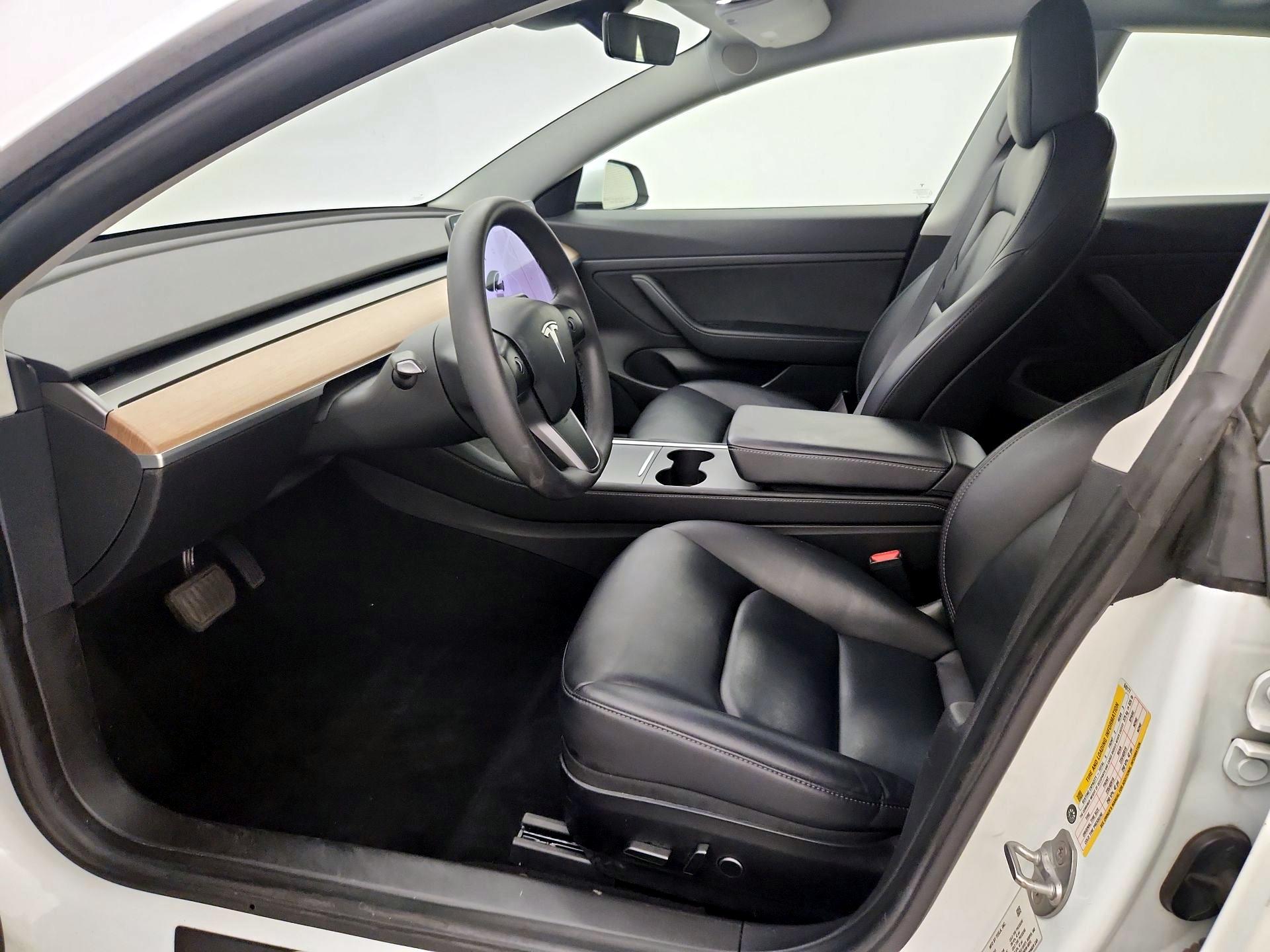 Thumbnail: 2021 Tesla Model 3 - 11