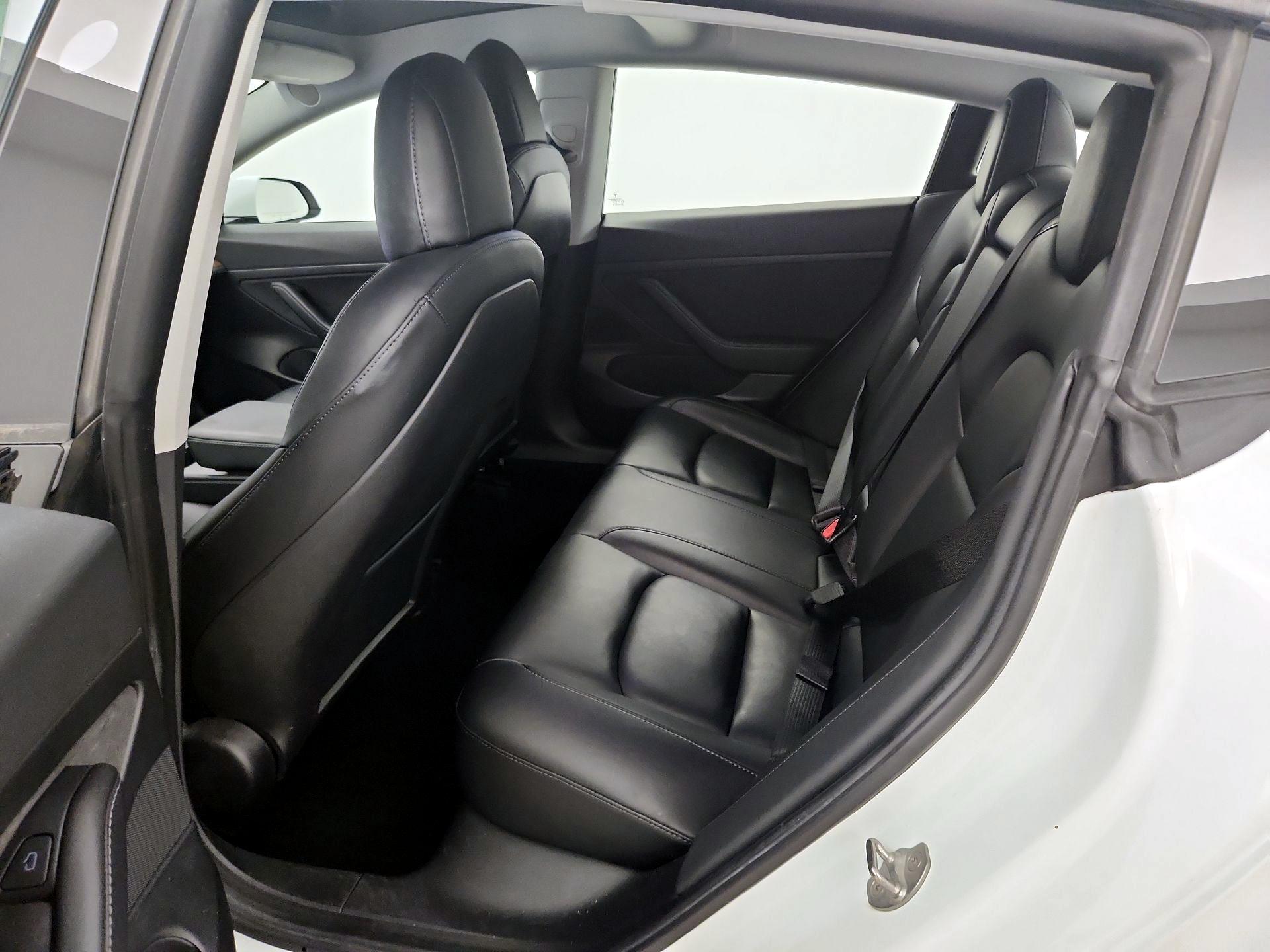 Thumbnail: 2021 Tesla Model 3 - 19