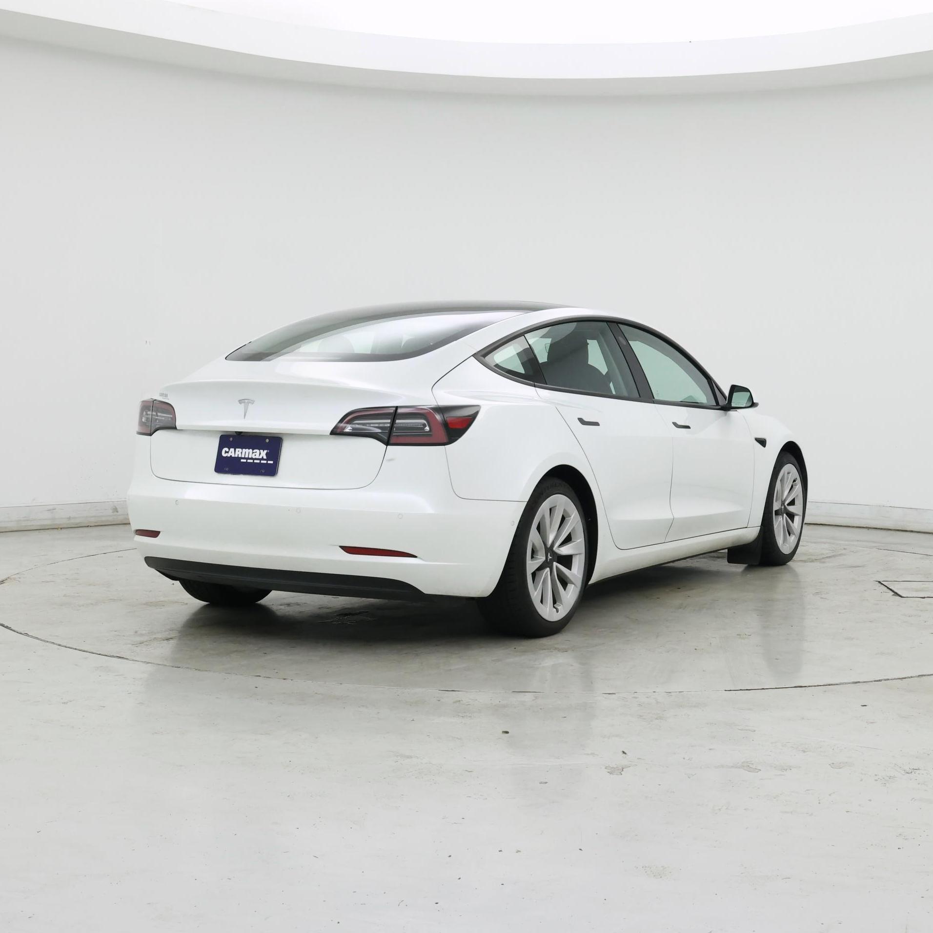 Thumbnail: 2021 Tesla Model 3 - 8