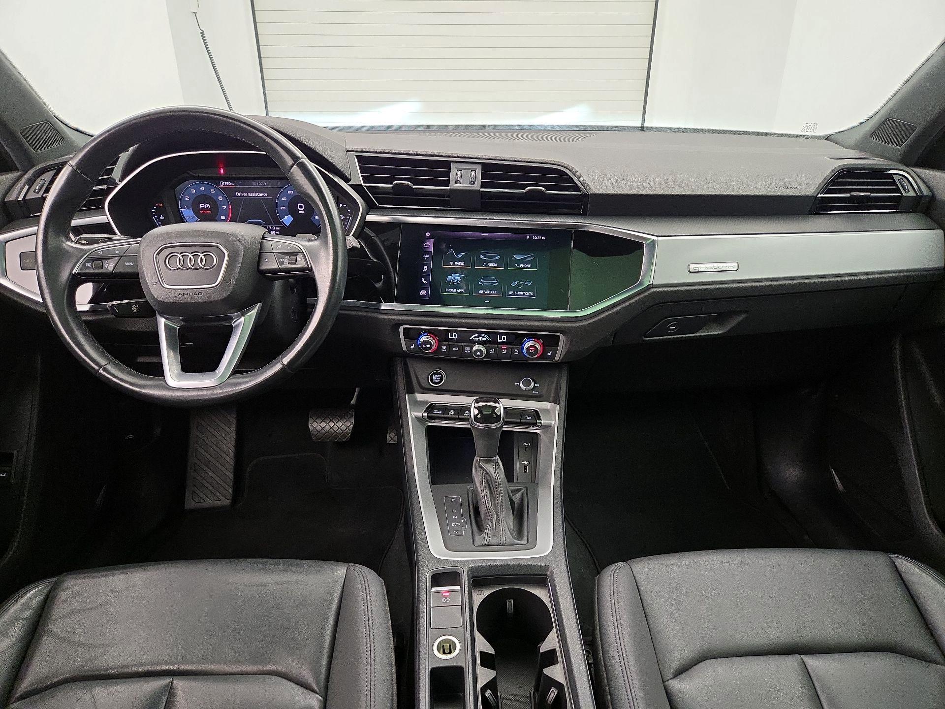 Thumbnail: 2021 Audi Q3 - 9