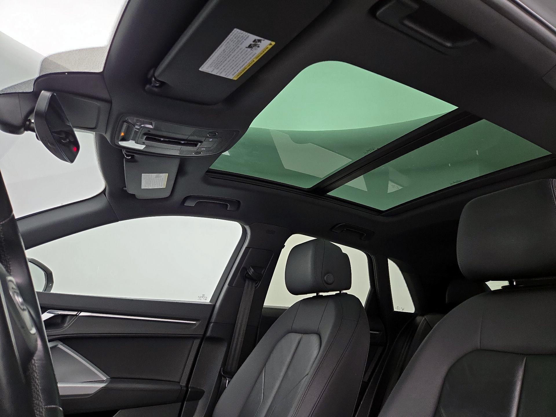 Thumbnail: 2021 Audi Q3 - 19