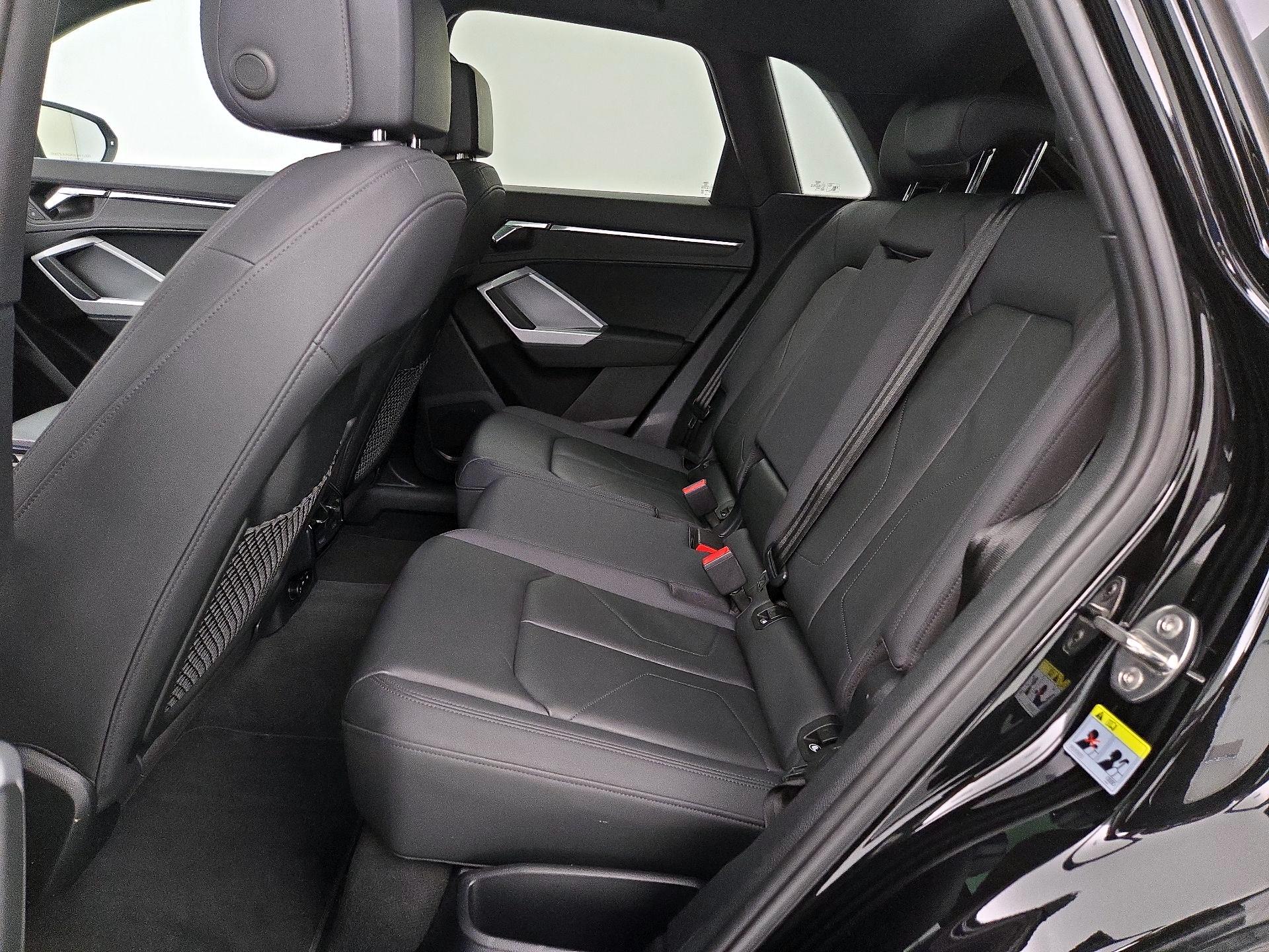 Thumbnail: 2021 Audi Q3 - 20