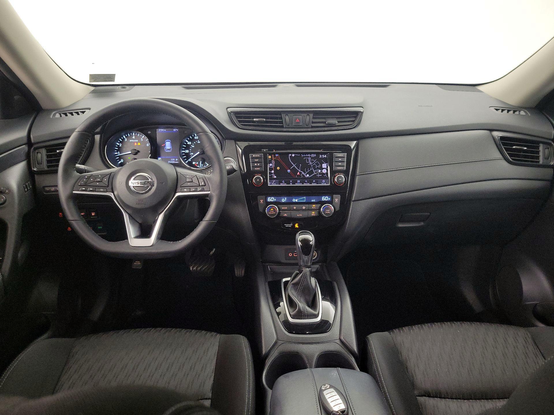 Thumbnail: 2018 Nissan Rogue - 9