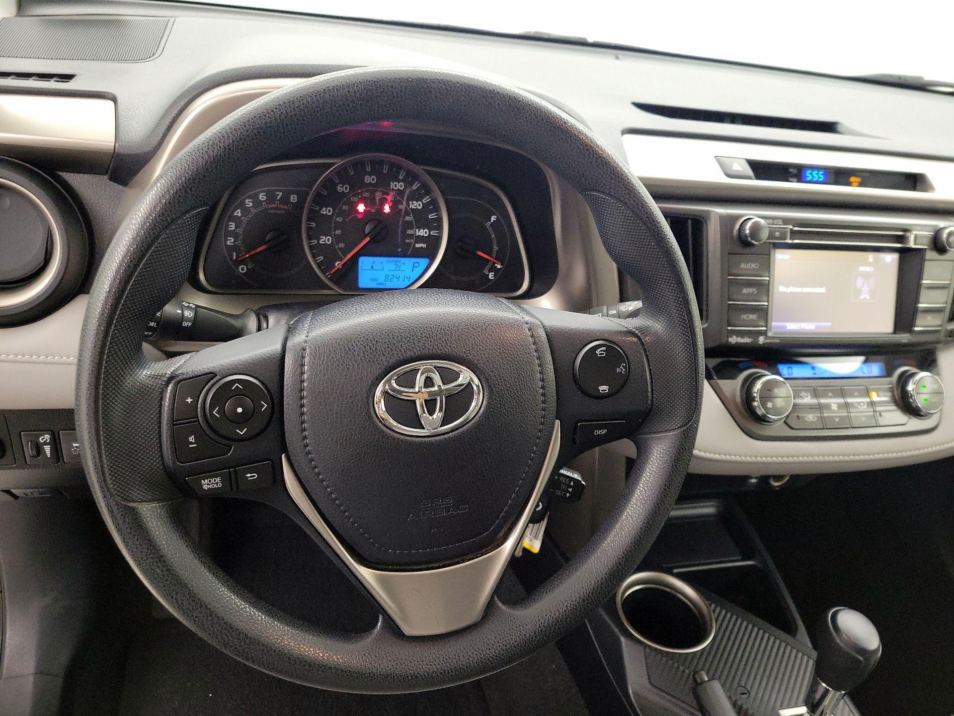 Thumbnail: 2015 Toyota RAV4 - 10