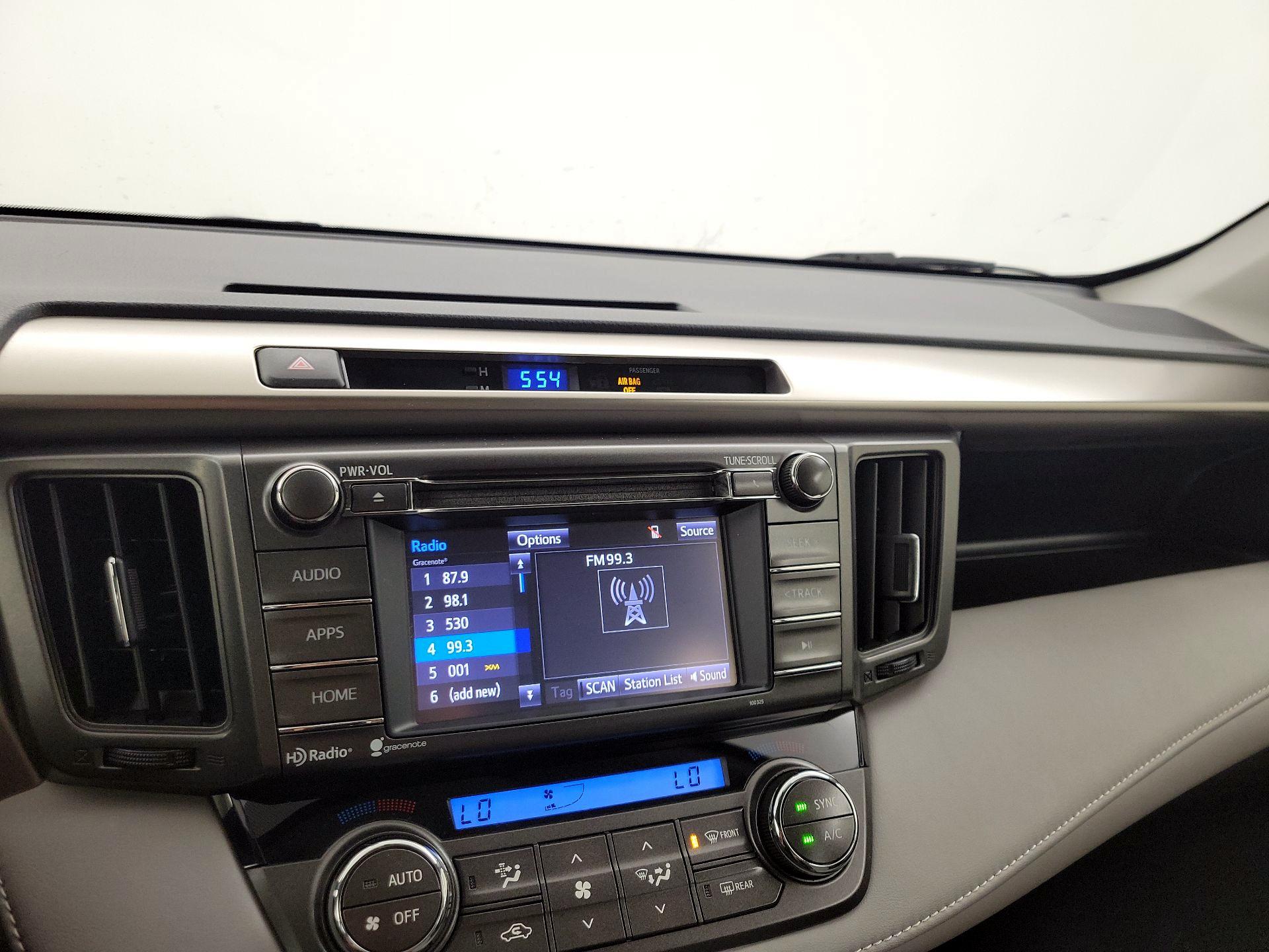Thumbnail: 2015 Toyota RAV4 - 15